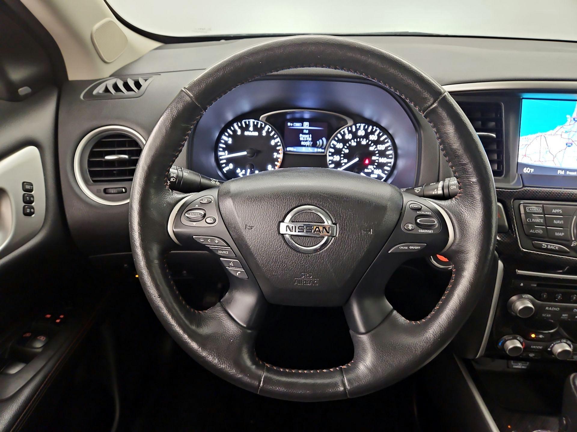 Thumbnail: 2020 Nissan Pathfinder - 10