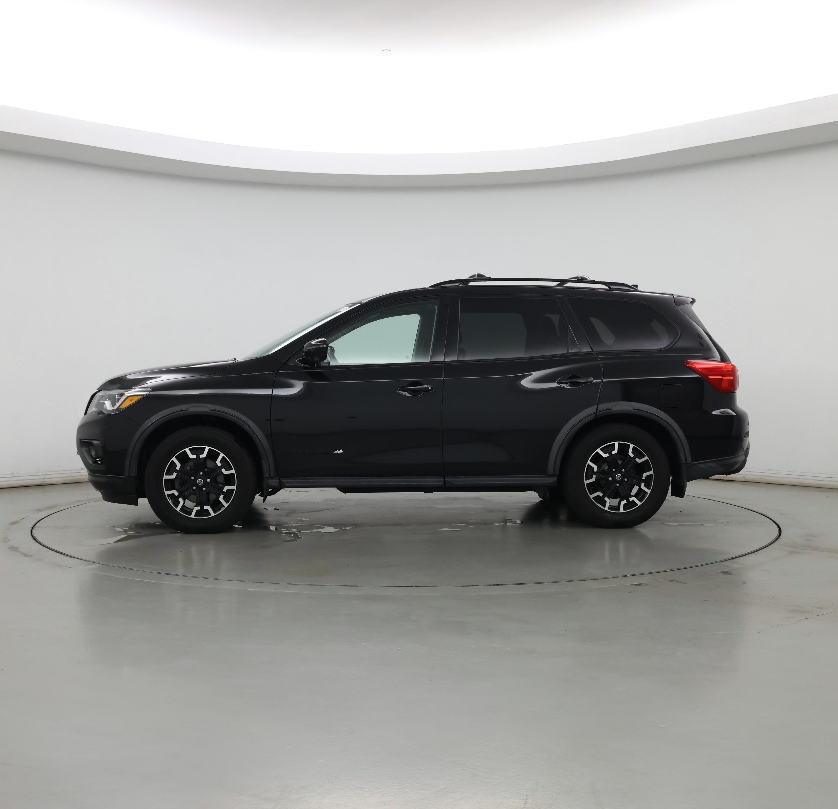 Thumbnail: 2020 Nissan Pathfinder - 3