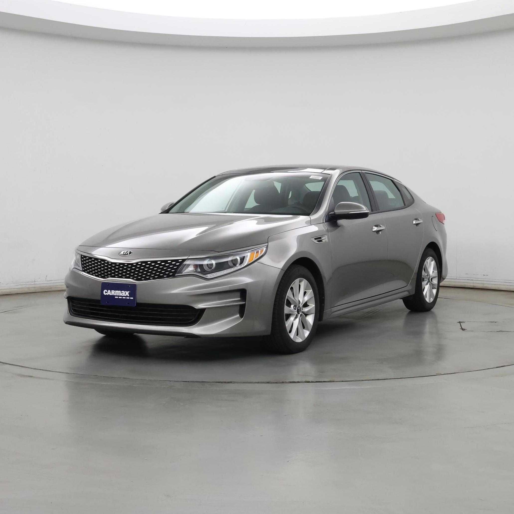 Thumbnail: 2017 Kia Optima - 4