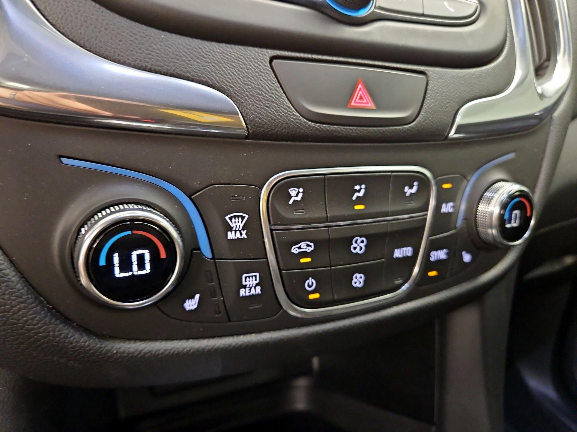 Thumbnail: 2020 Chevrolet Equinox - 16
