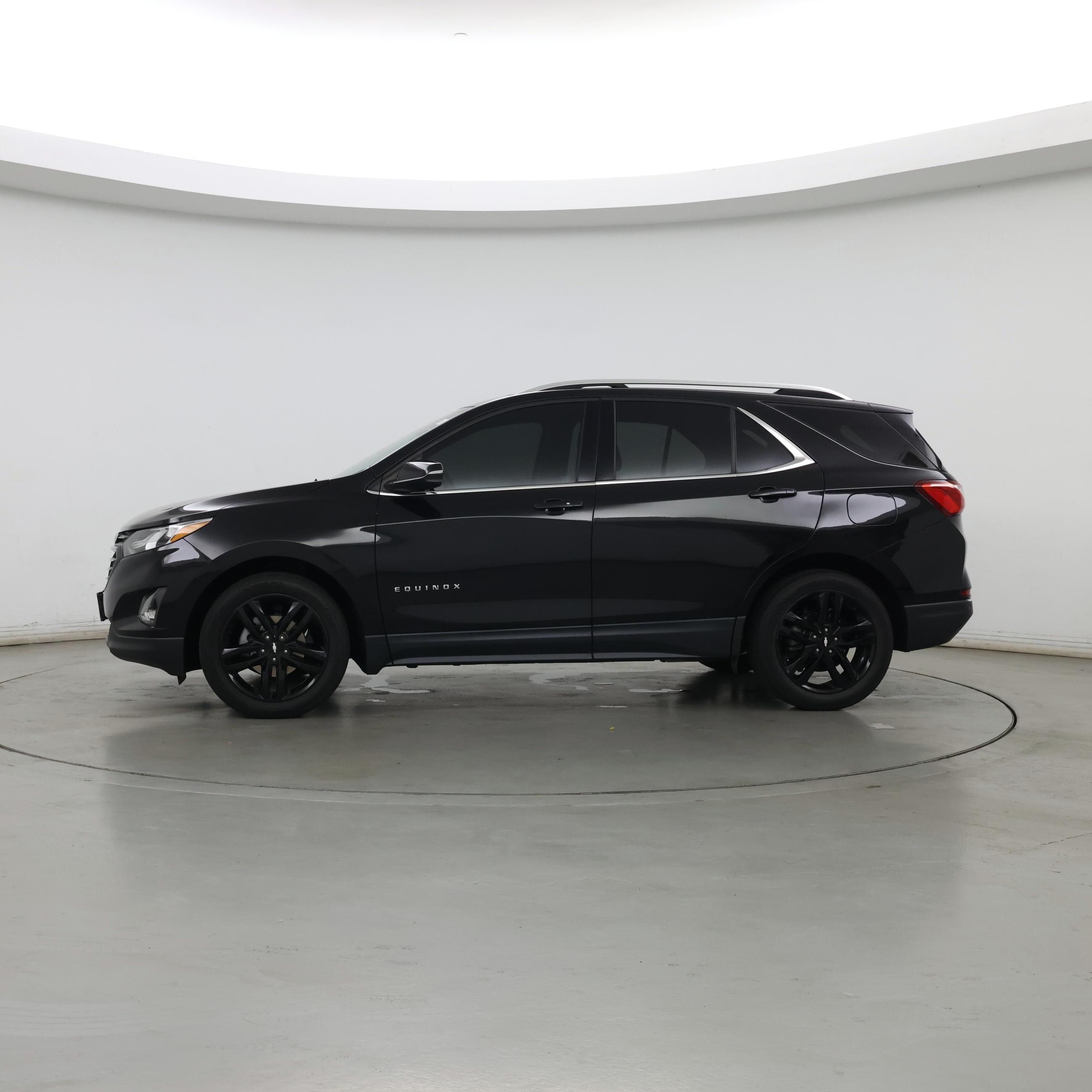 Thumbnail: 2020 Chevrolet Equinox - 3