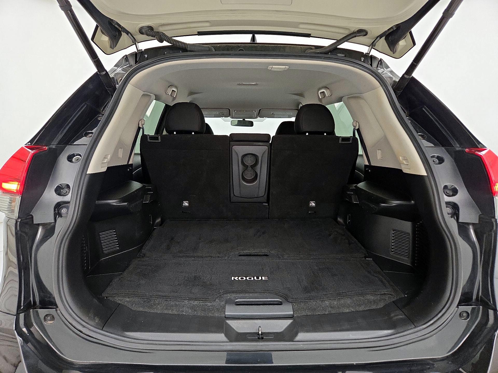 Thumbnail: 2018 Nissan Rogue - 20