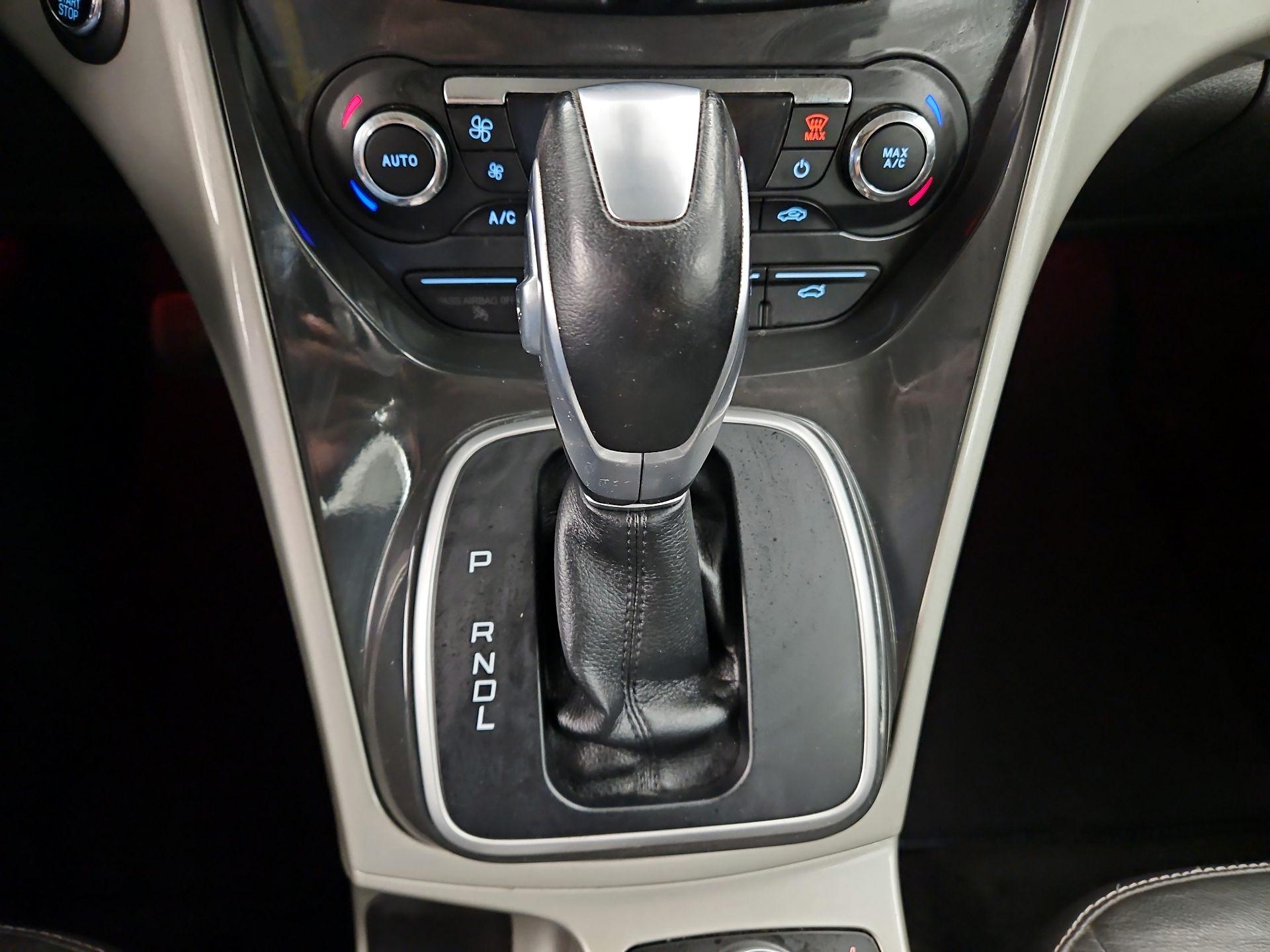 Thumbnail: 2016 Ford C-Max - 18