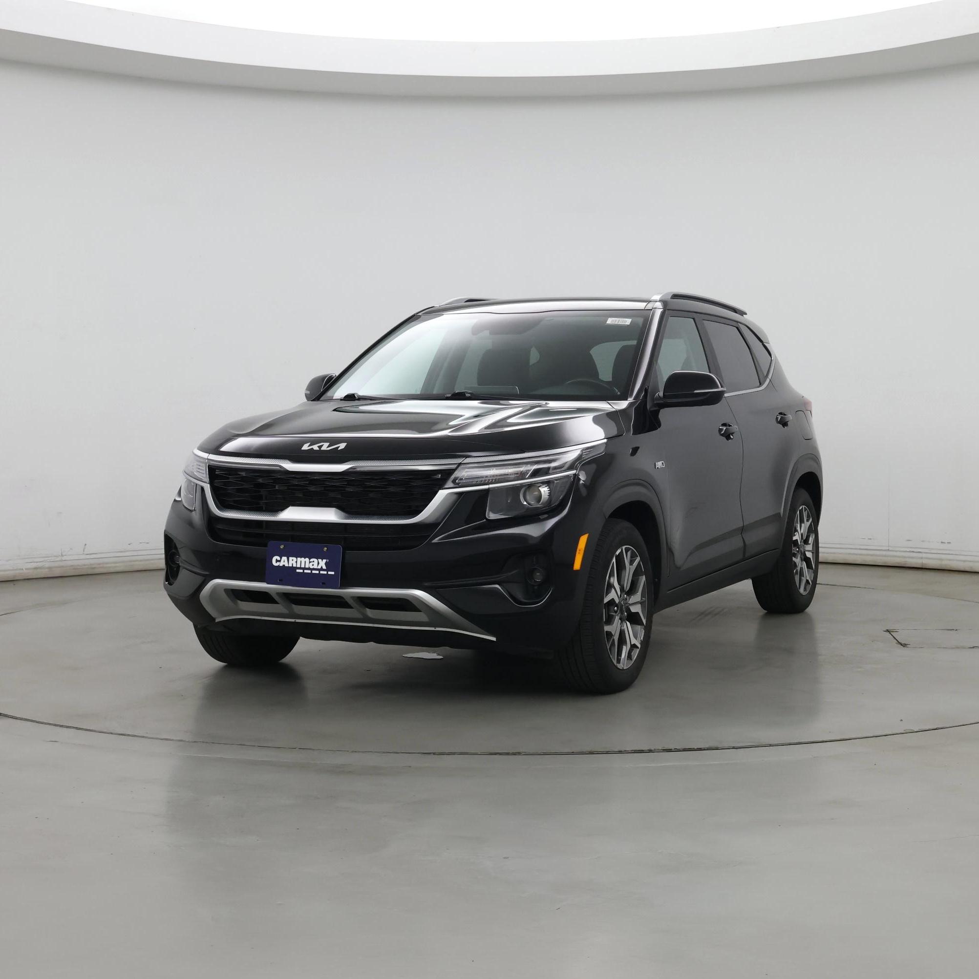 Thumbnail: 2022 Kia Seltos - 4