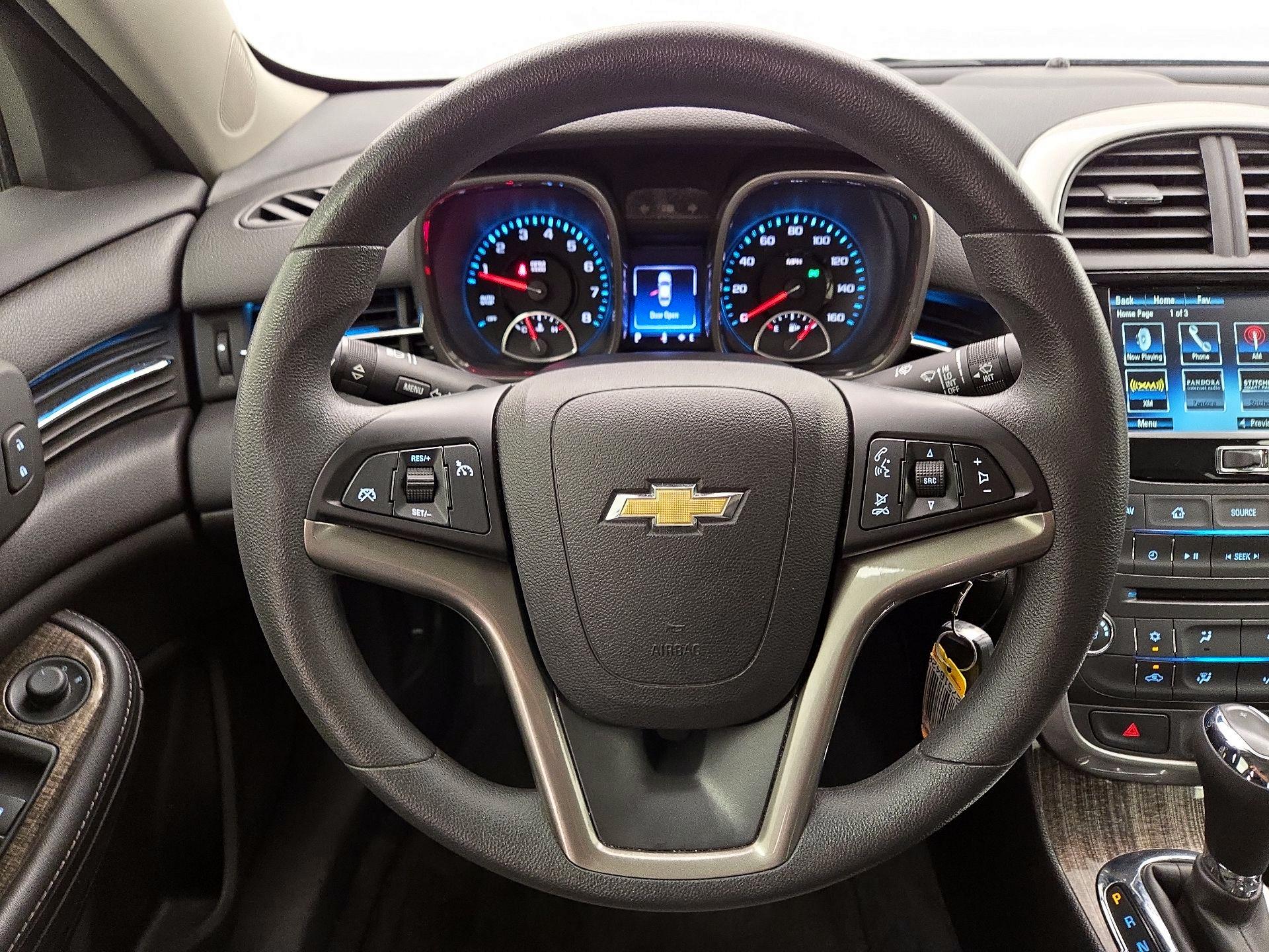 Thumbnail: 2015 Chevrolet Malibu - 10