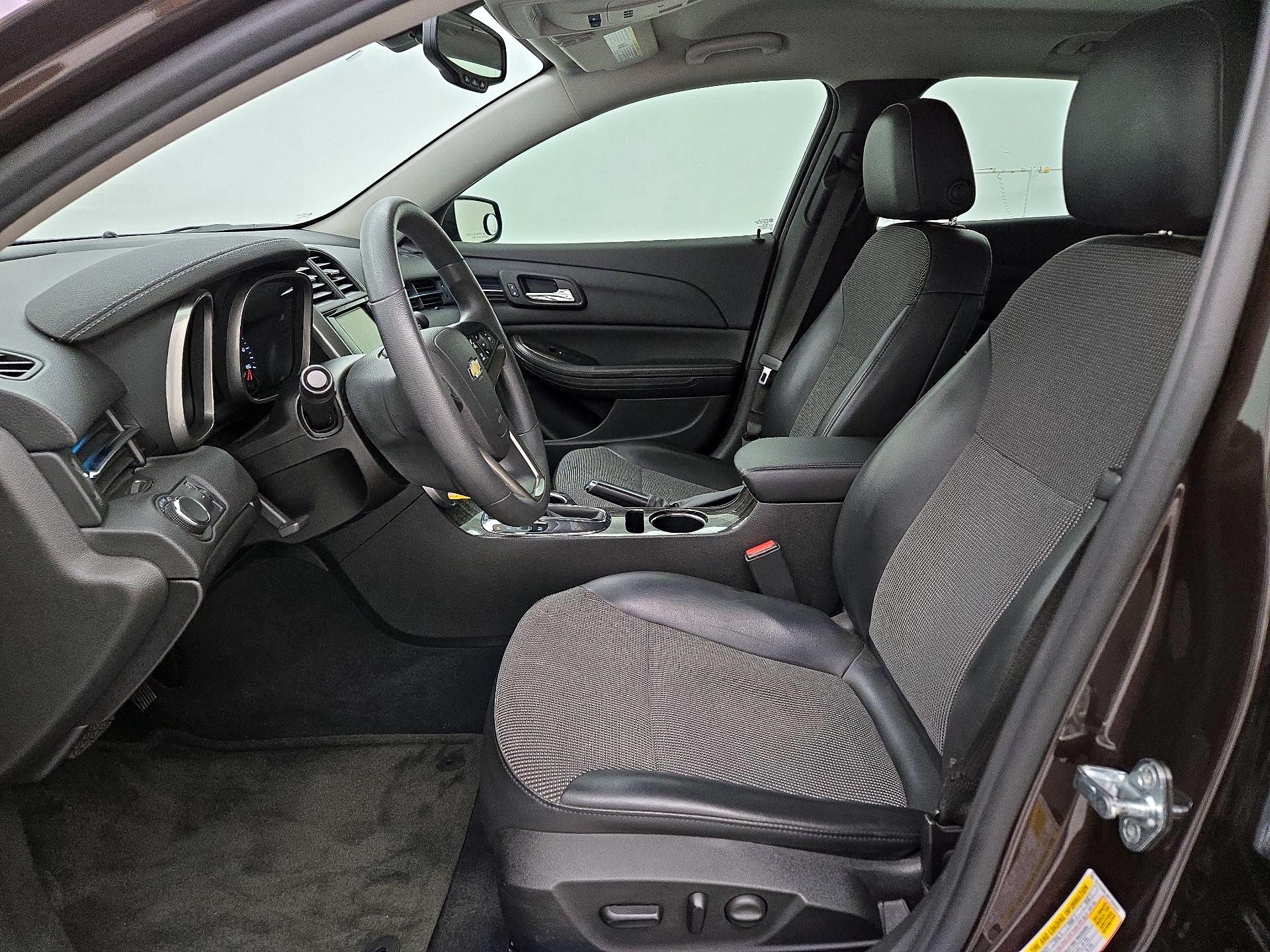 Thumbnail: 2015 Chevrolet Malibu - 11