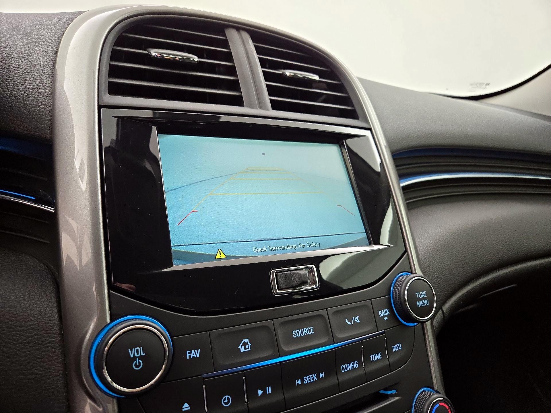 Thumbnail: 2015 Chevrolet Malibu - 14
