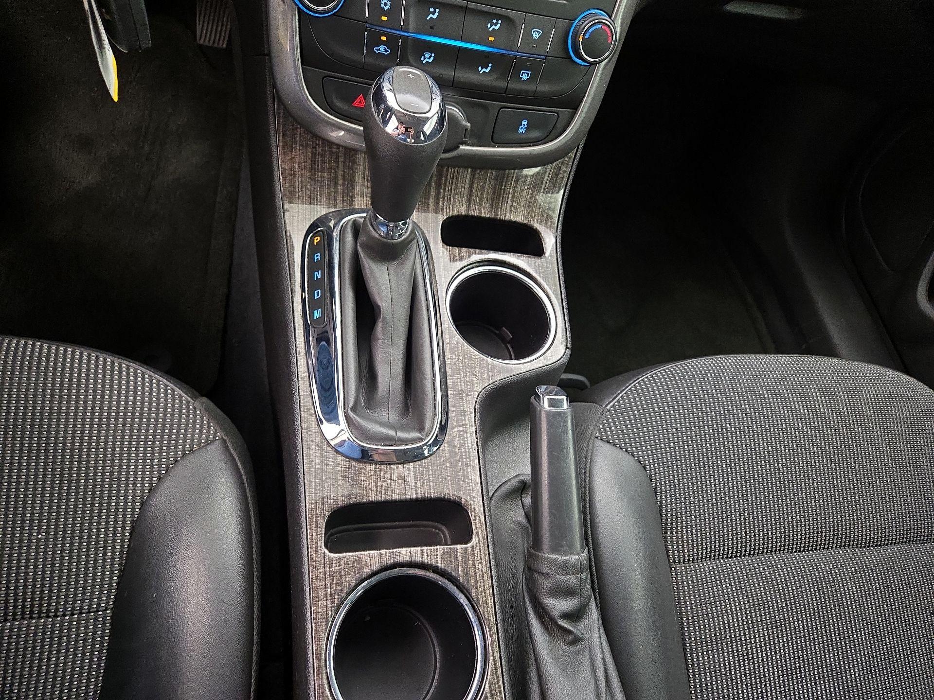 Thumbnail: 2015 Chevrolet Malibu - 17