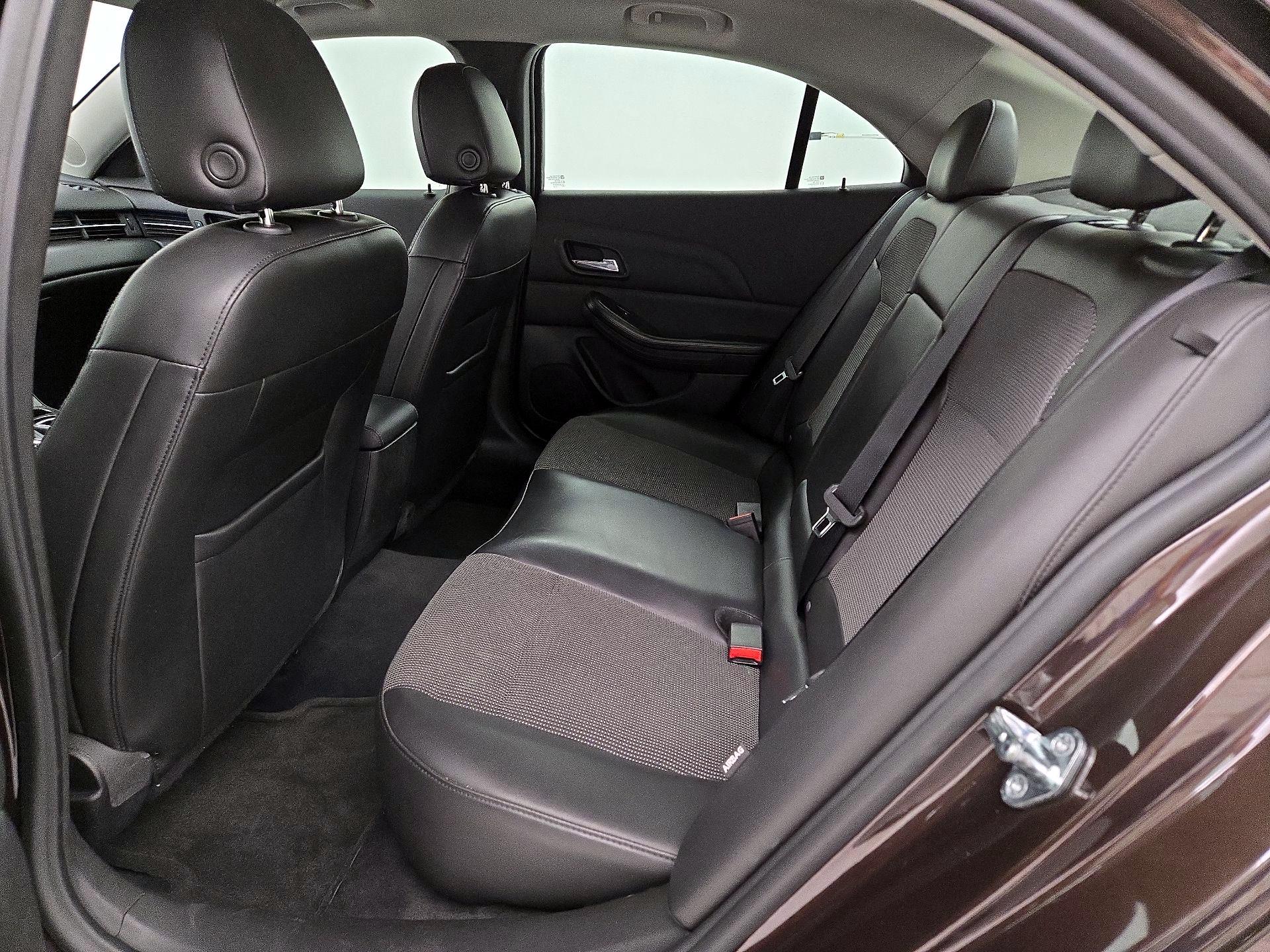Thumbnail: 2015 Chevrolet Malibu - 19