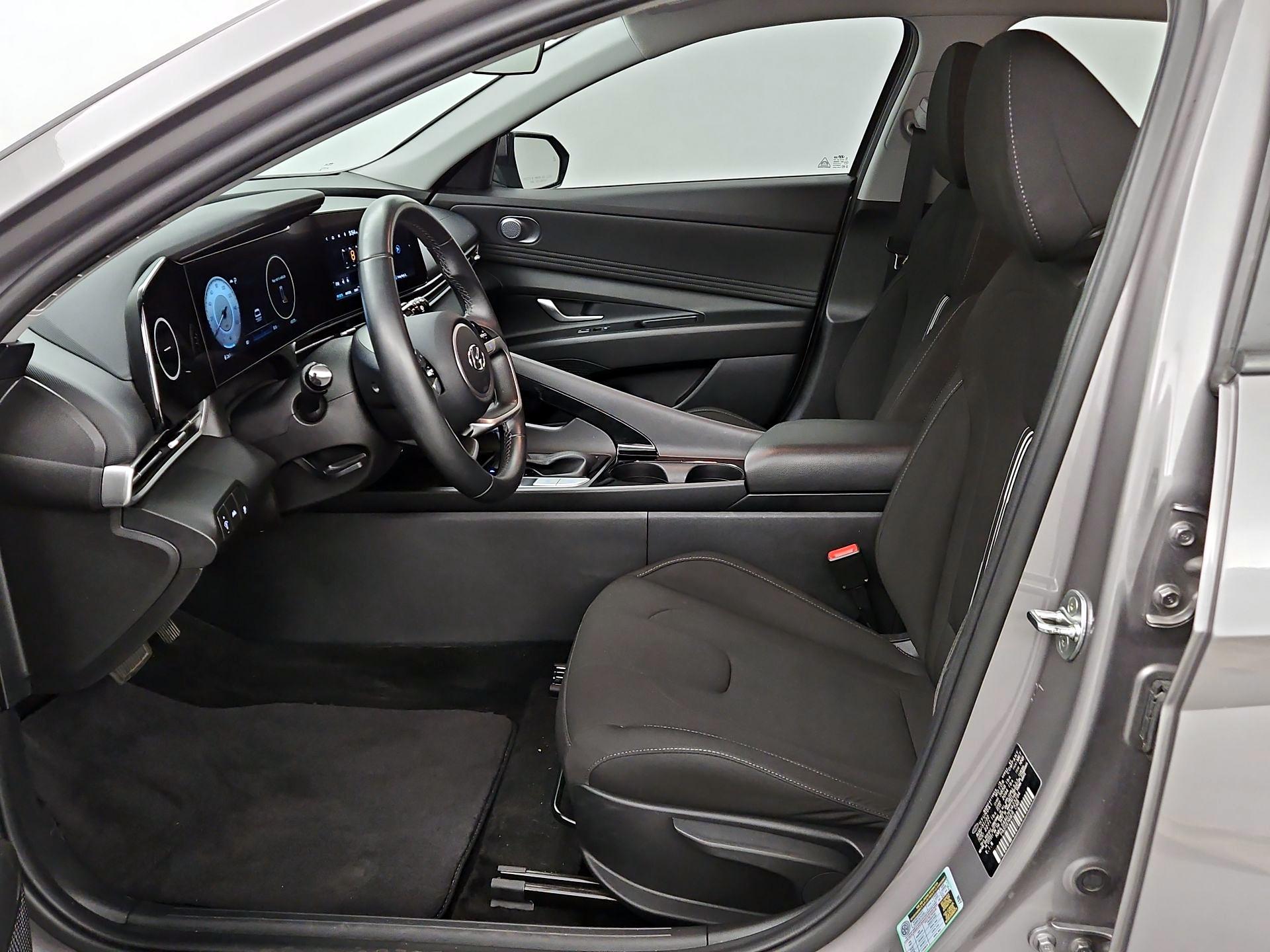 Thumbnail: 2023 Hyundai Elantra - 11