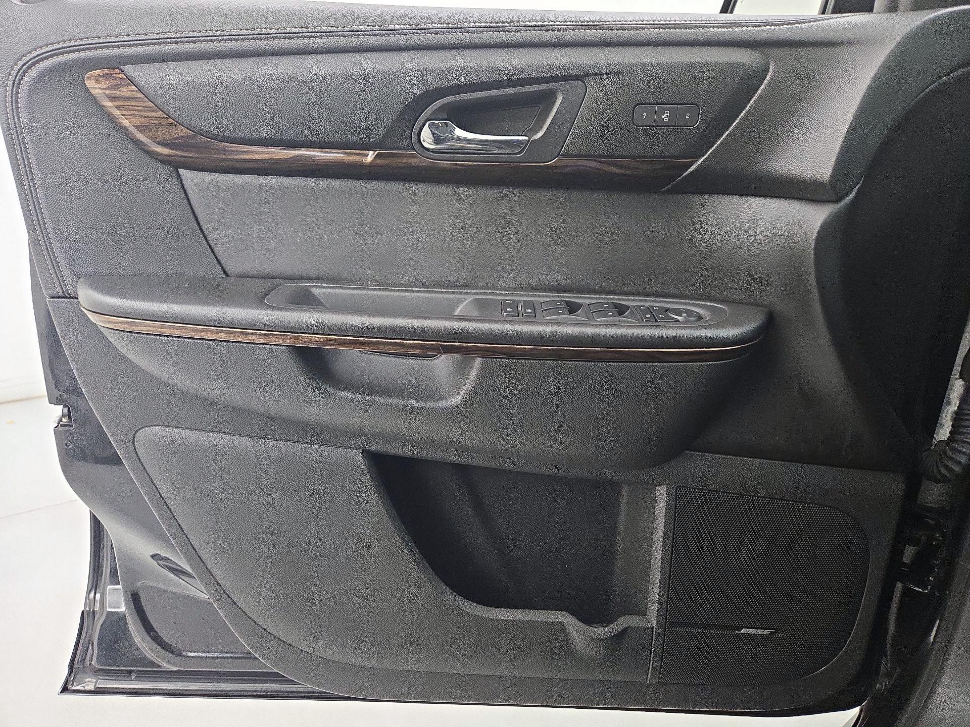 Thumbnail: 2014 GMC Acadia - 12