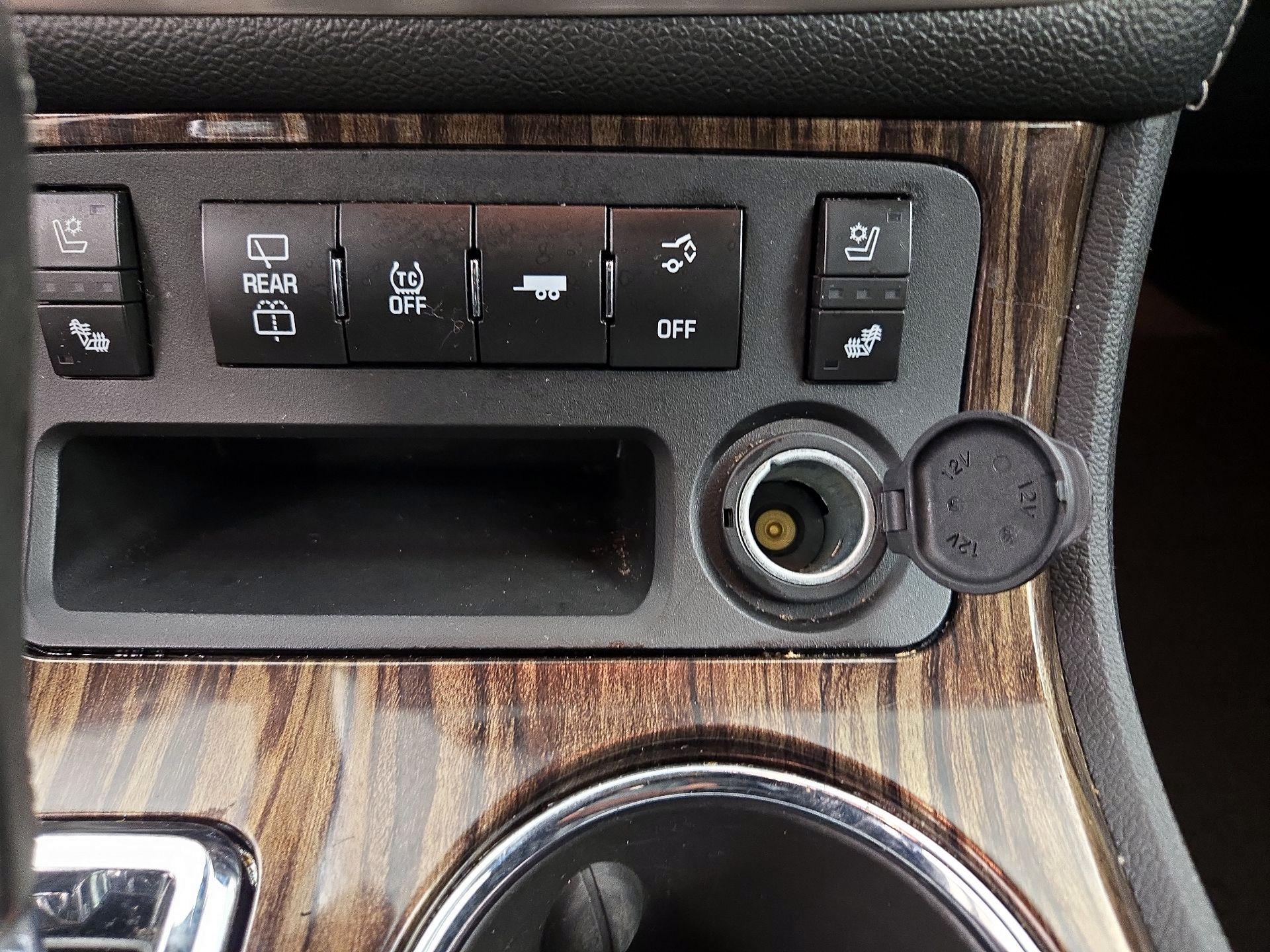 Thumbnail: 2014 GMC Acadia - 19