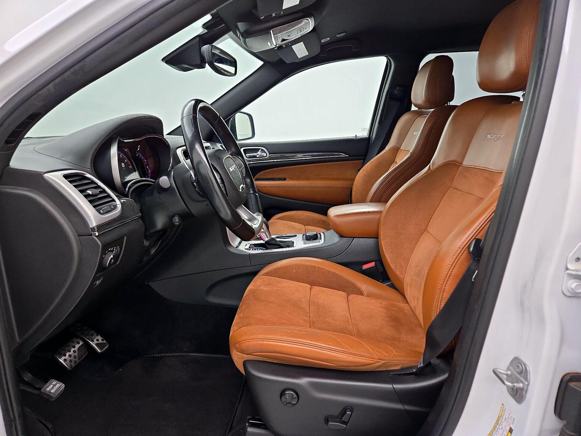 Thumbnail: 2018 Jeep Grand Cherokee - 11