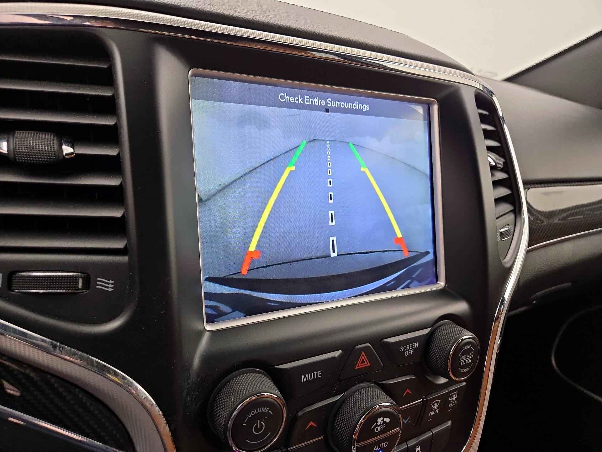 Thumbnail: 2018 Jeep Grand Cherokee - 15