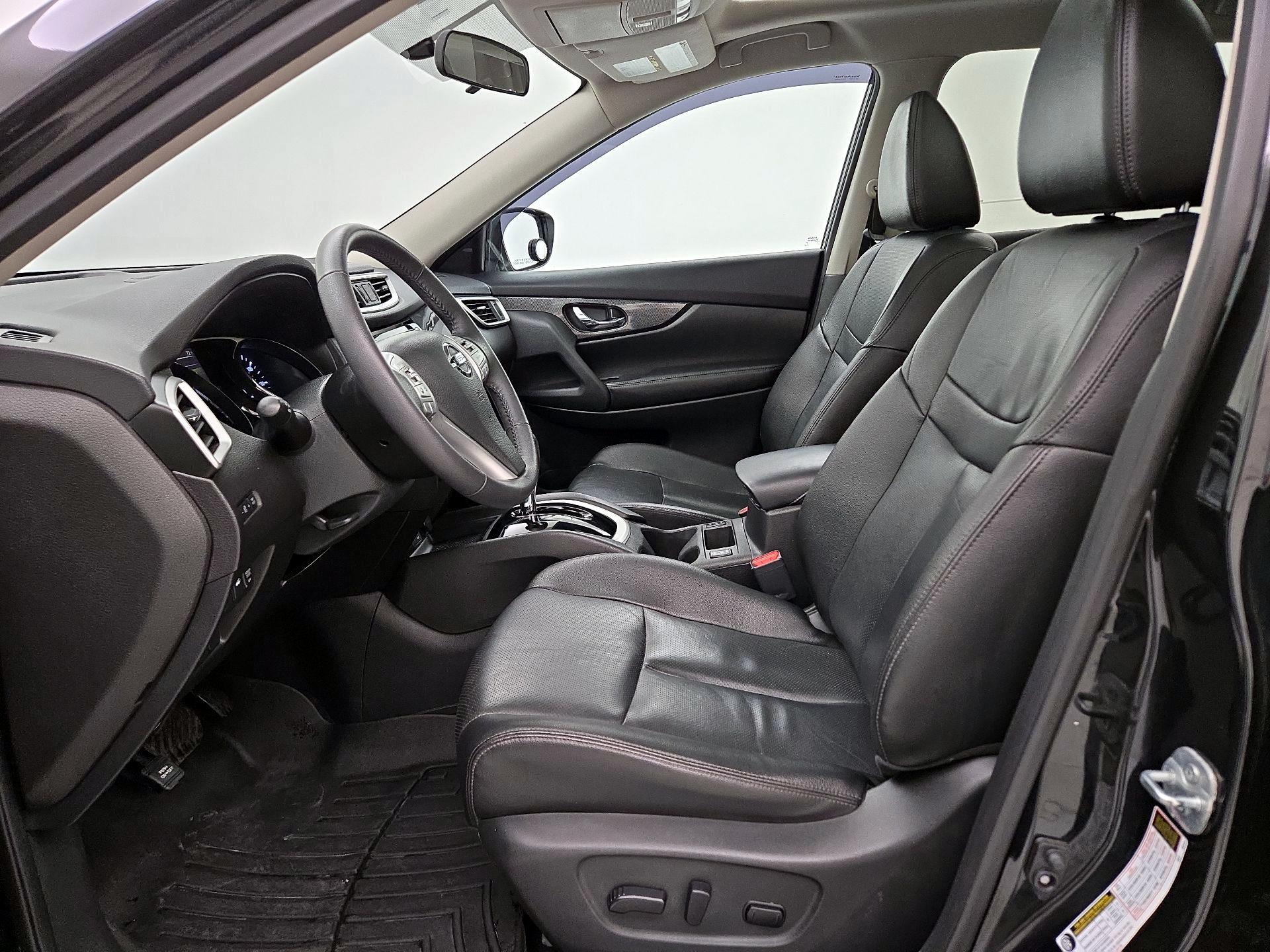 Thumbnail: 2016 Nissan Rogue - 11