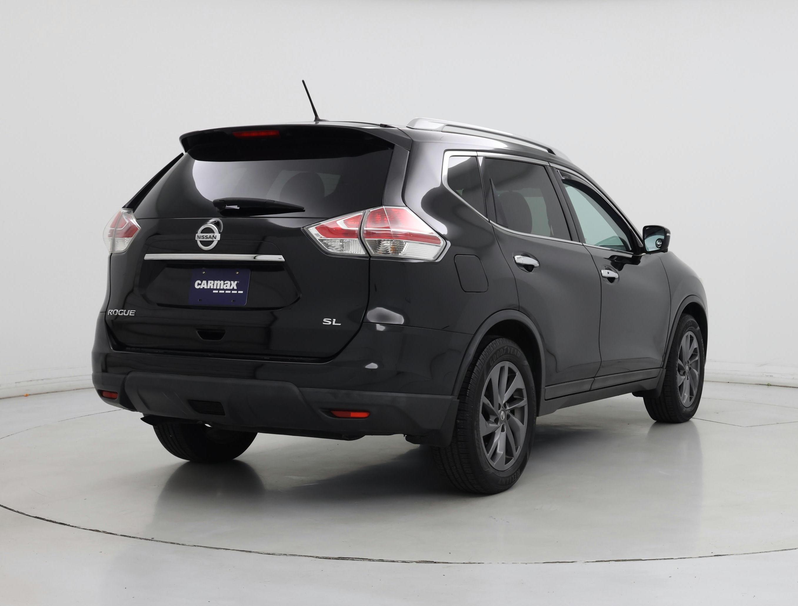 Thumbnail: 2016 Nissan Rogue - 8