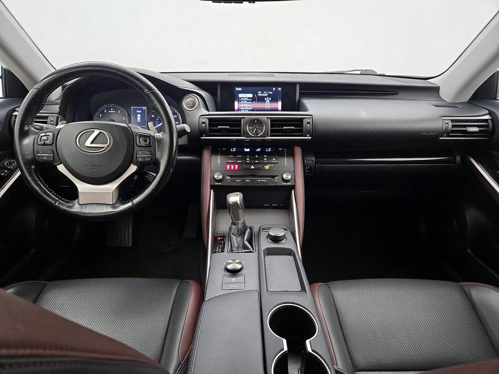 Thumbnail: 2017 Lexus IS - 9