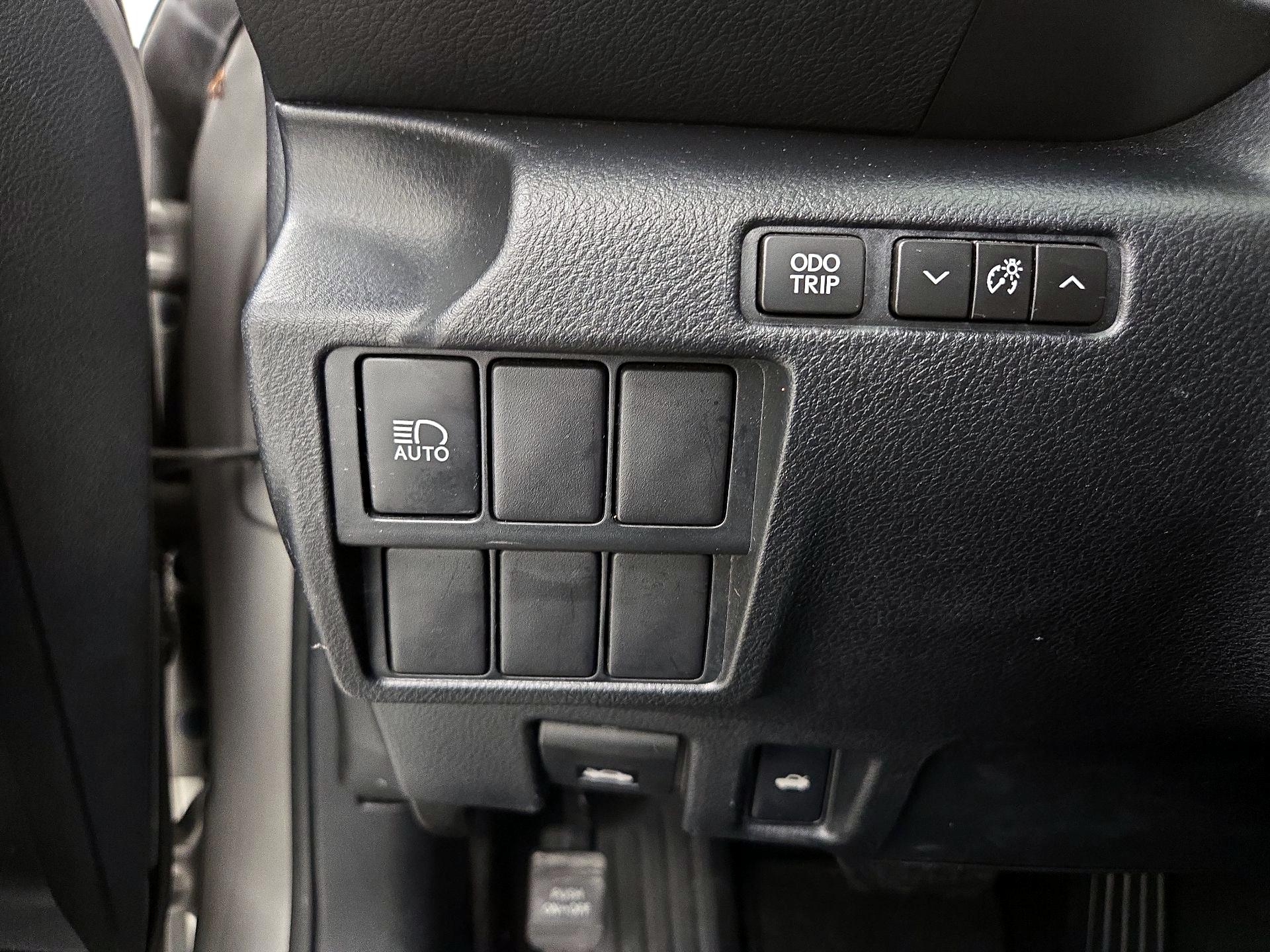 Thumbnail: 2017 Lexus IS - 13