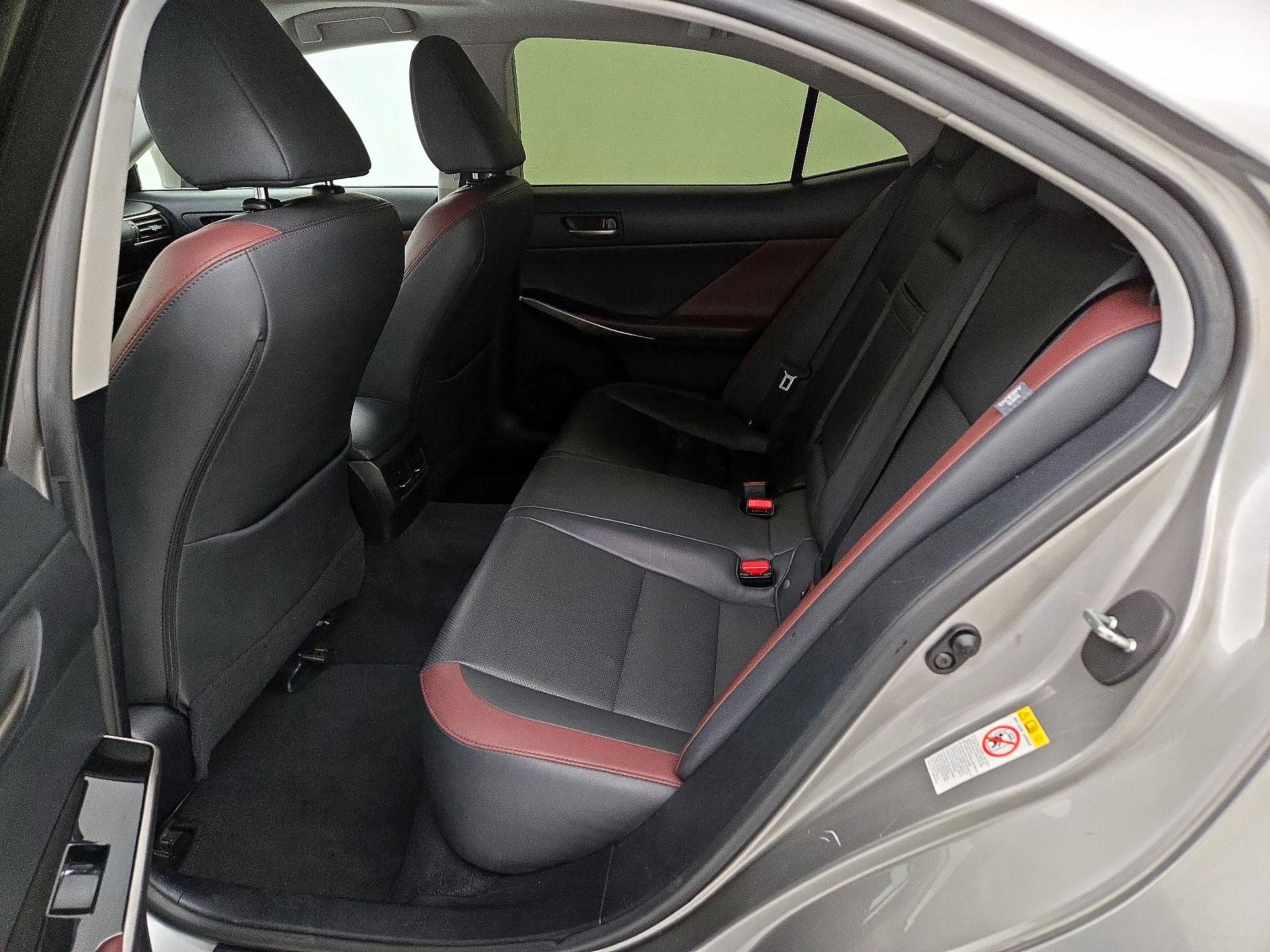 Thumbnail: 2017 Lexus IS - 20