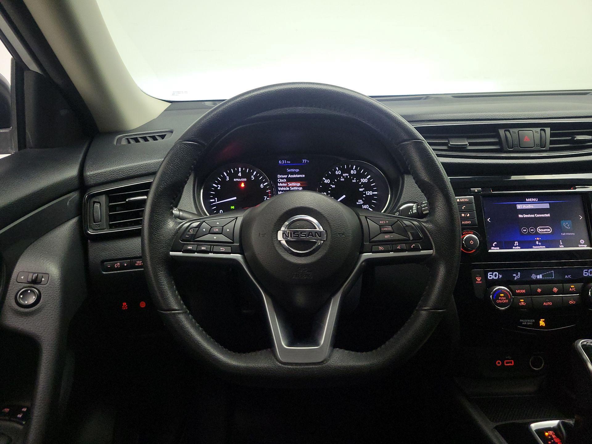 Thumbnail: 2019 Nissan Rogue - 10