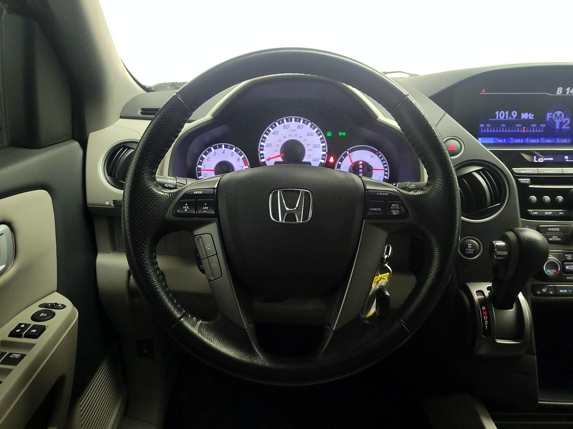 Thumbnail: 2015 Honda Pilot - 10