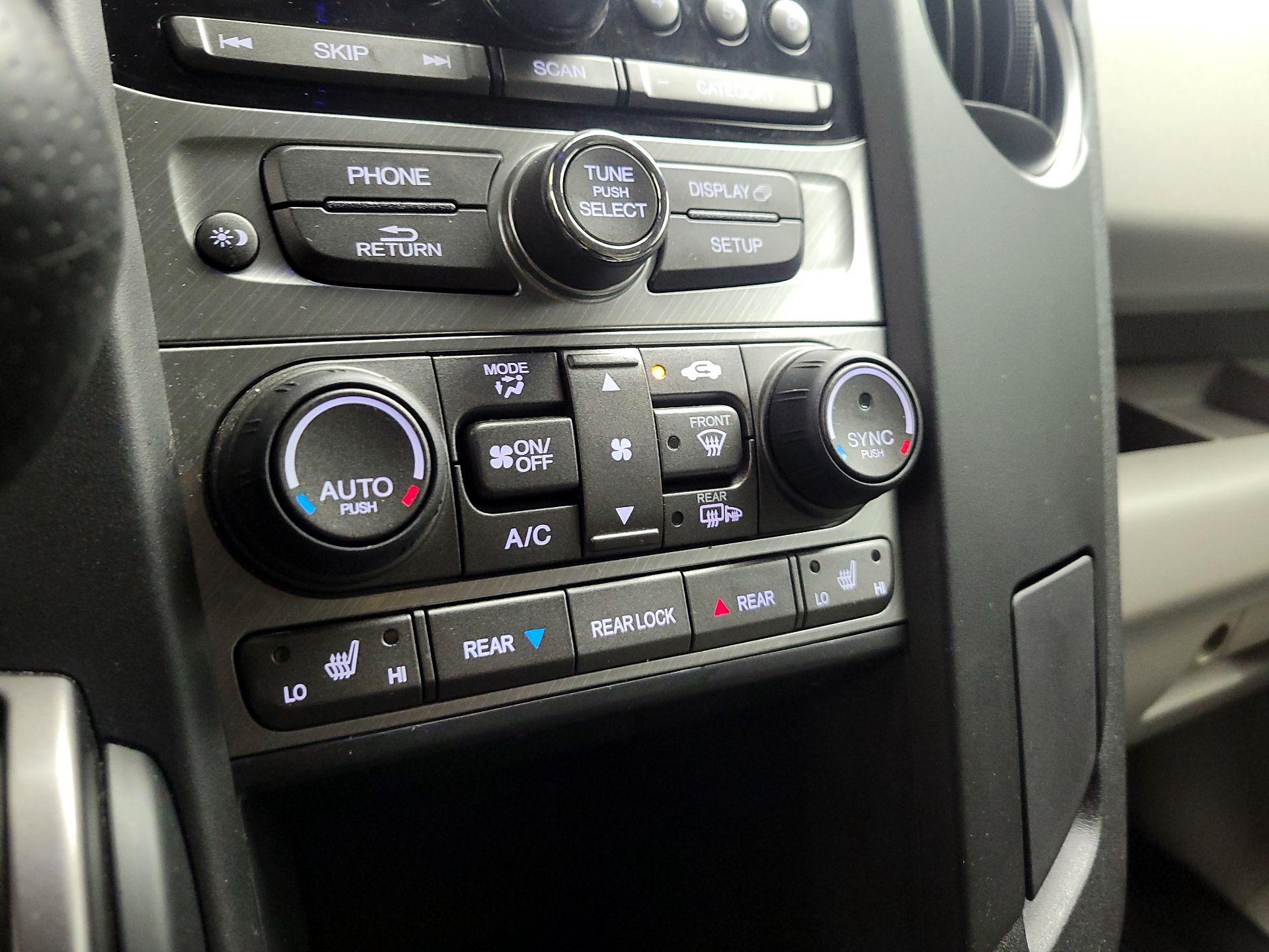 Thumbnail: 2015 Honda Pilot - 15