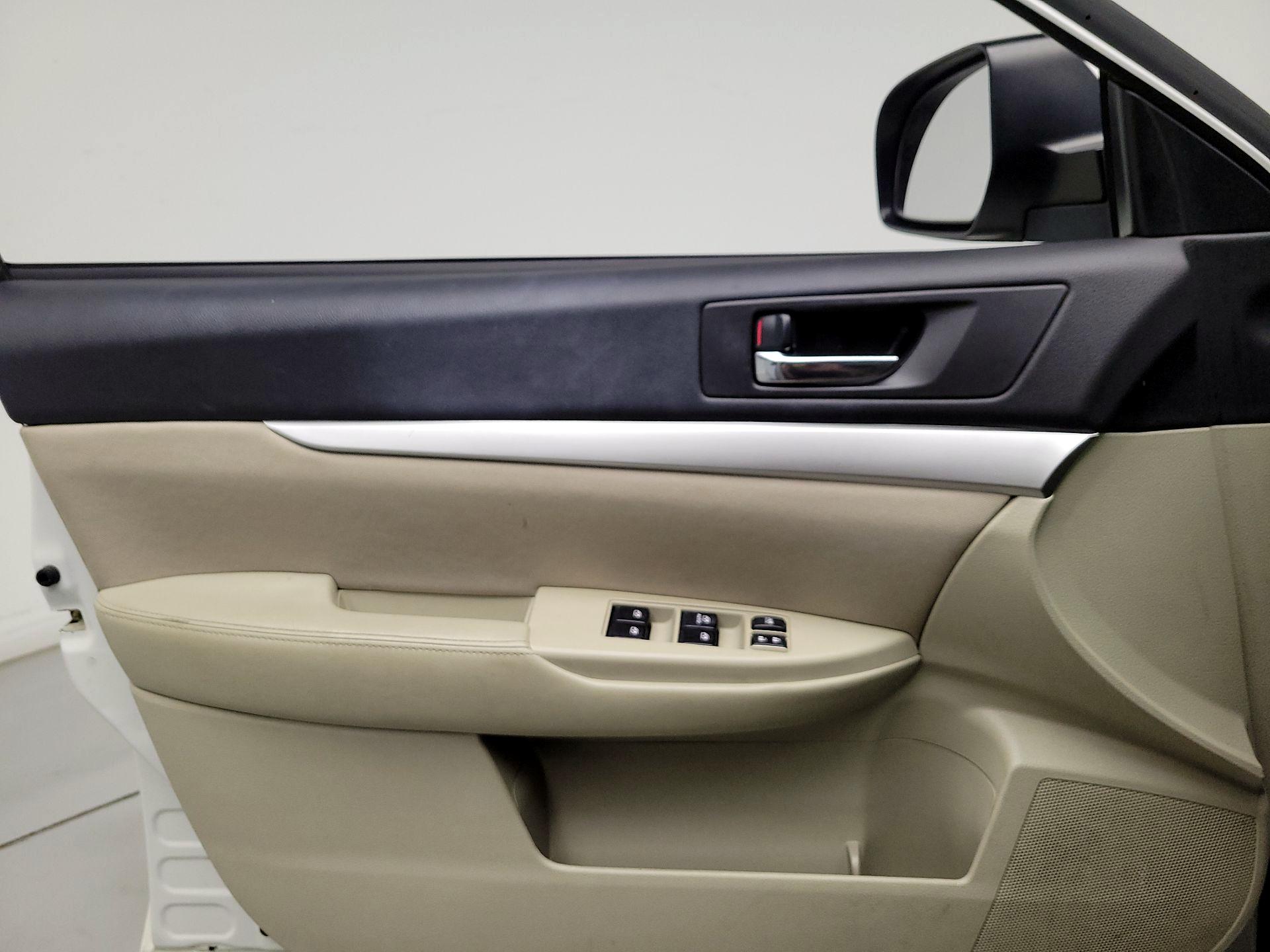 Thumbnail: 2014 Subaru Outback - 12
