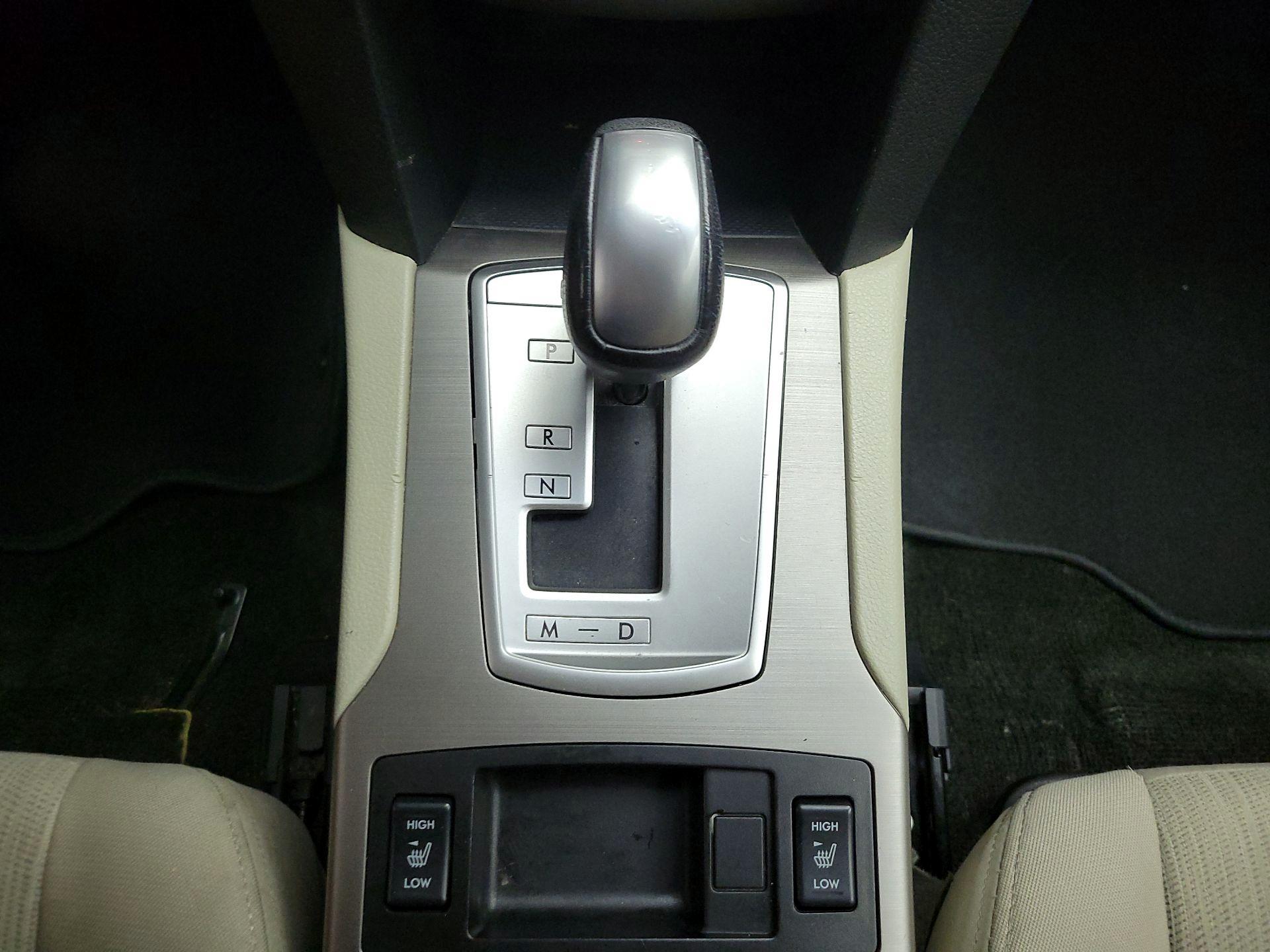 Thumbnail: 2014 Subaru Outback - 16