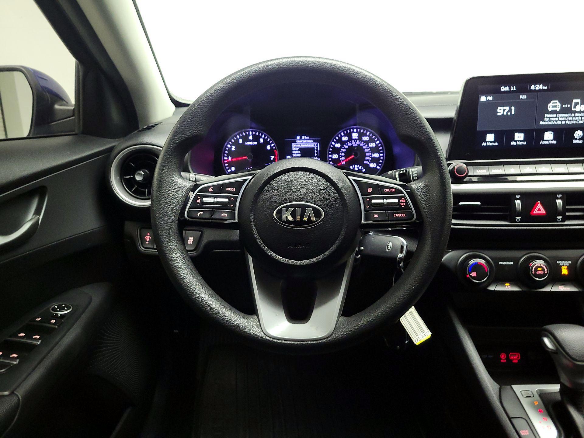 Thumbnail: 2021 Kia Forte - 10