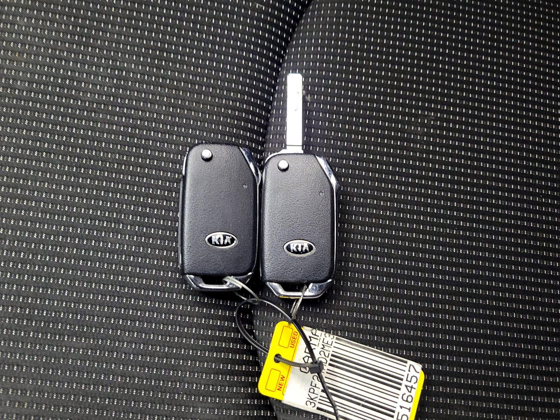 Thumbnail: 2021 Kia Forte - 20