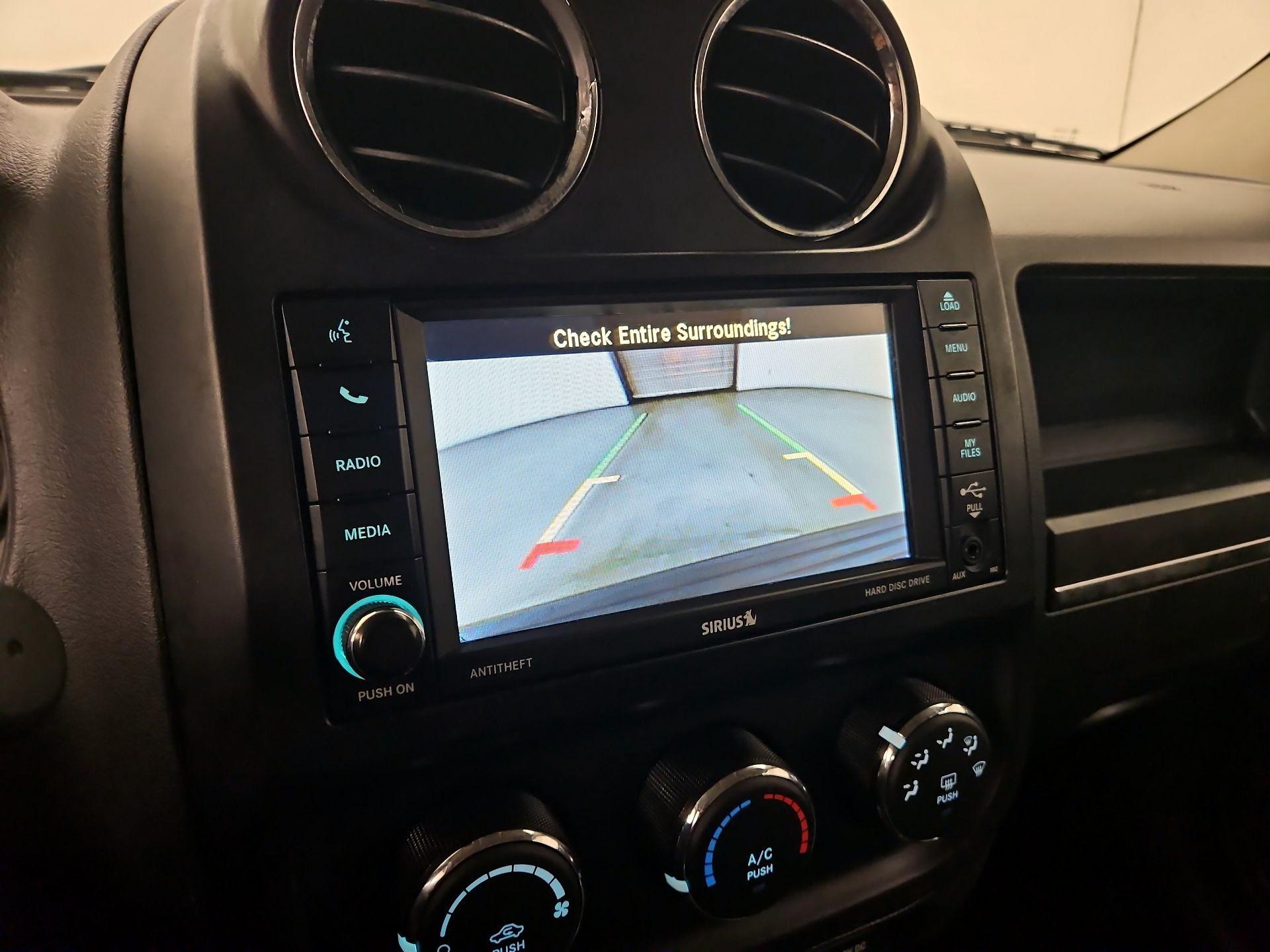 Thumbnail: 2016 Jeep Patriot - 13