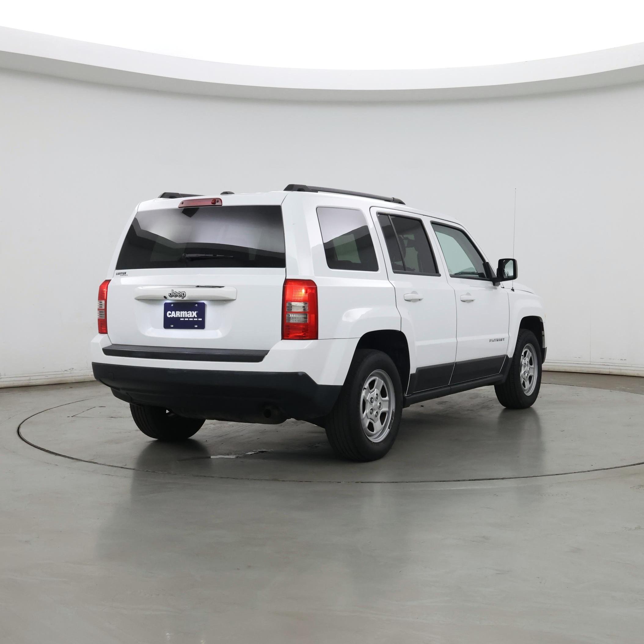 Thumbnail: 2016 Jeep Patriot - 8