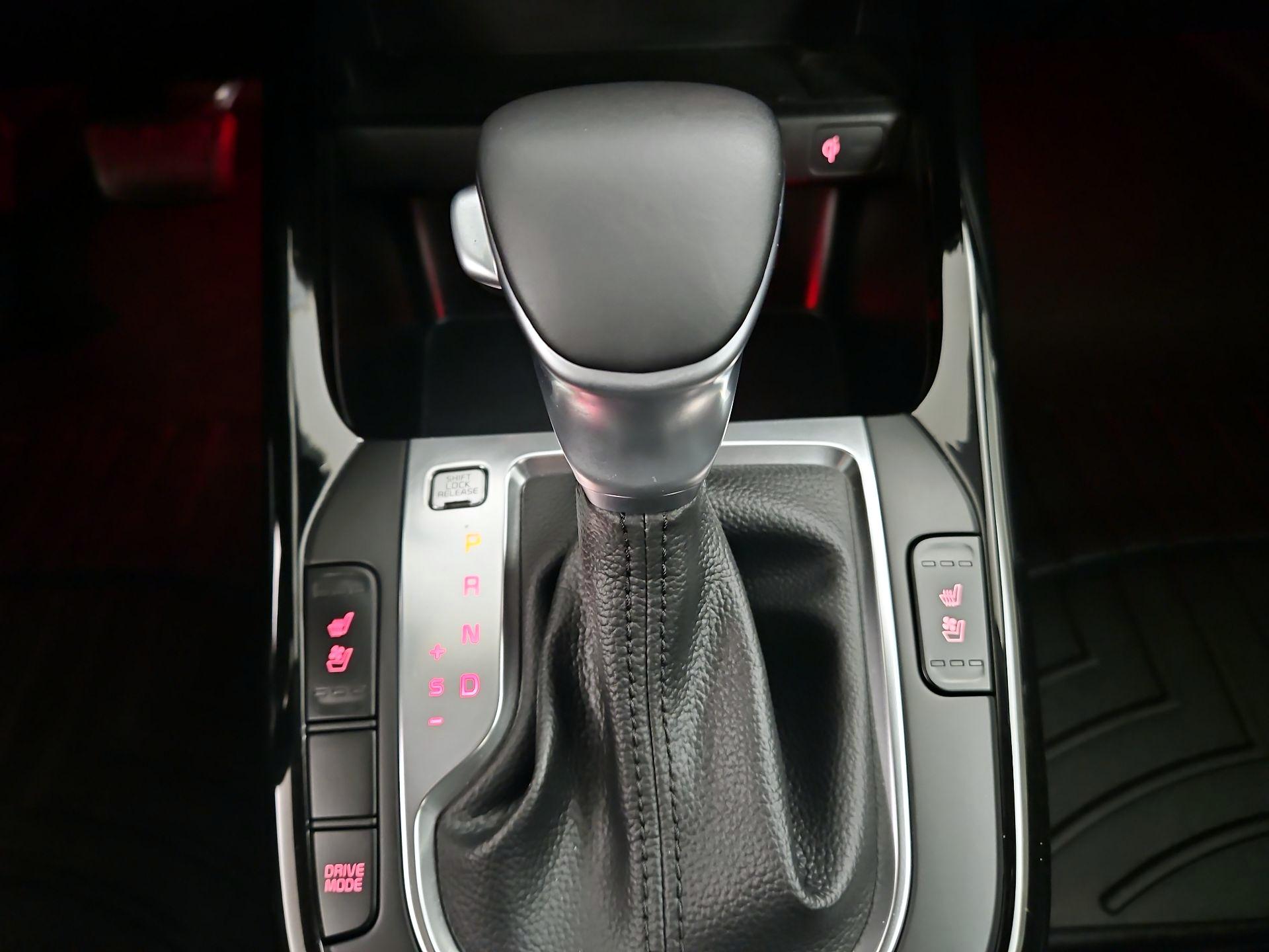 Thumbnail: 2019 Kia Forte - 18