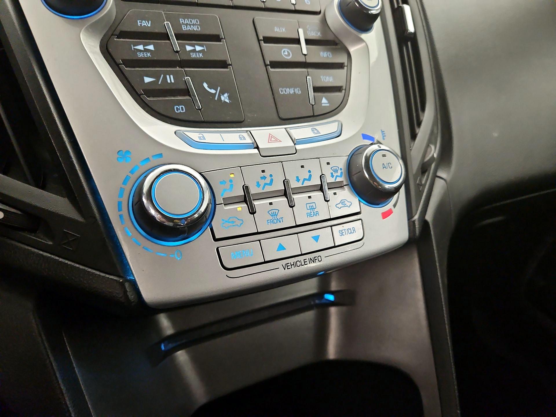 Thumbnail: 2015 Chevrolet Equinox - 14
