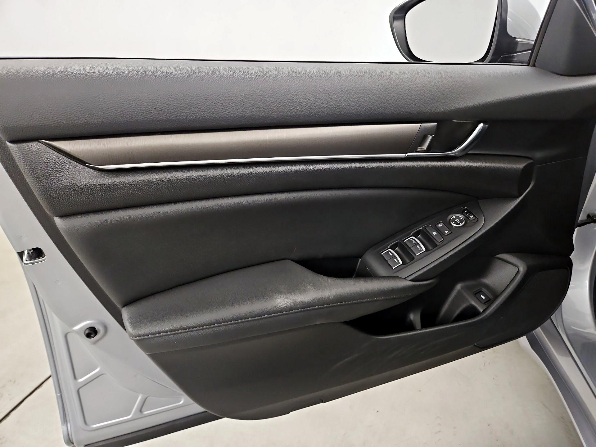 Thumbnail: 2020 Honda Accord - 12
