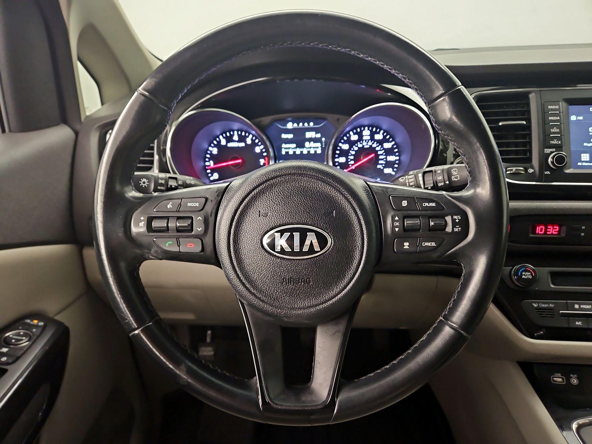 Thumbnail: 2018 Kia Sedona - 10