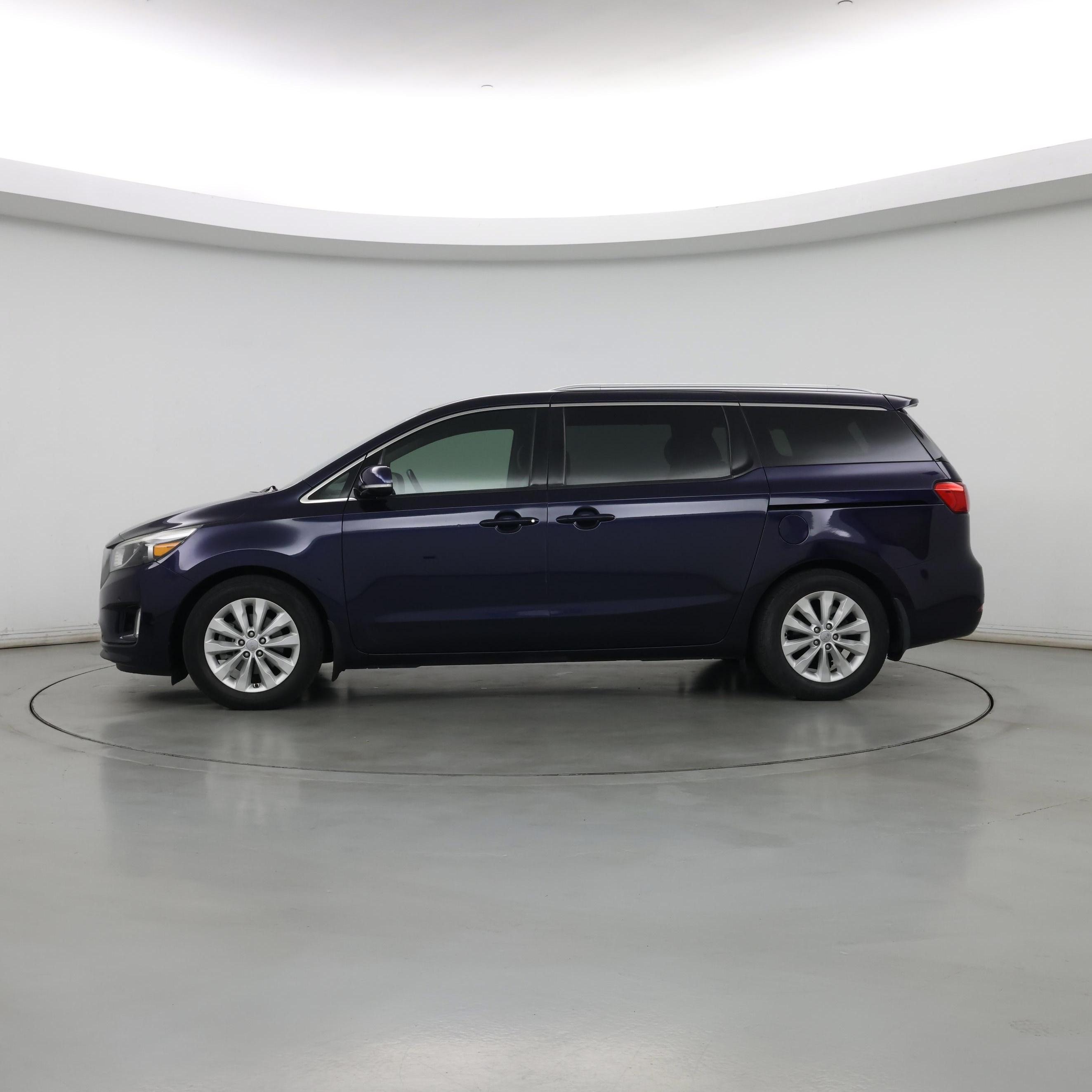 Thumbnail: 2018 Kia Sedona - 3