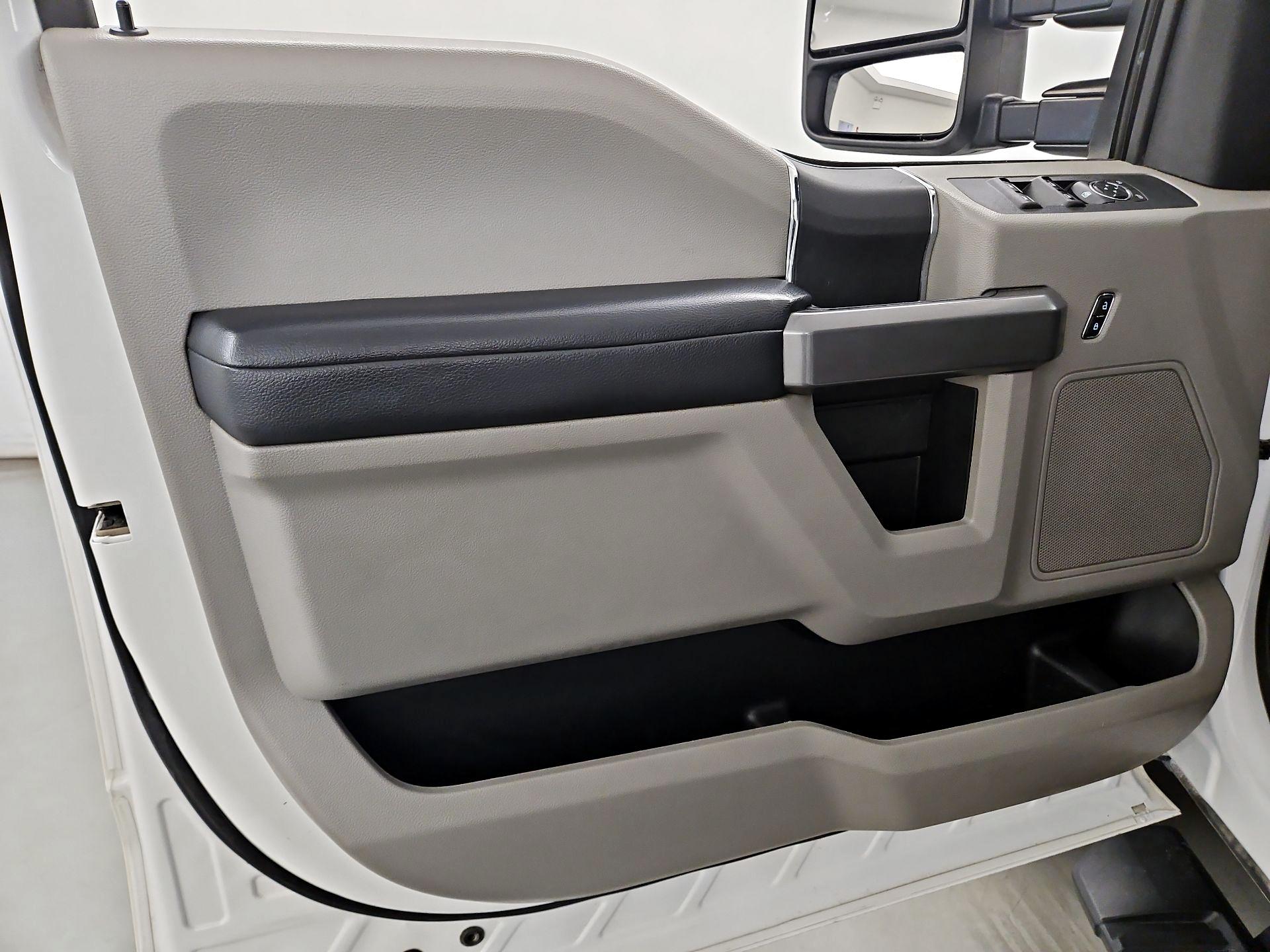 Thumbnail: 2020 Ford F-250 - 12