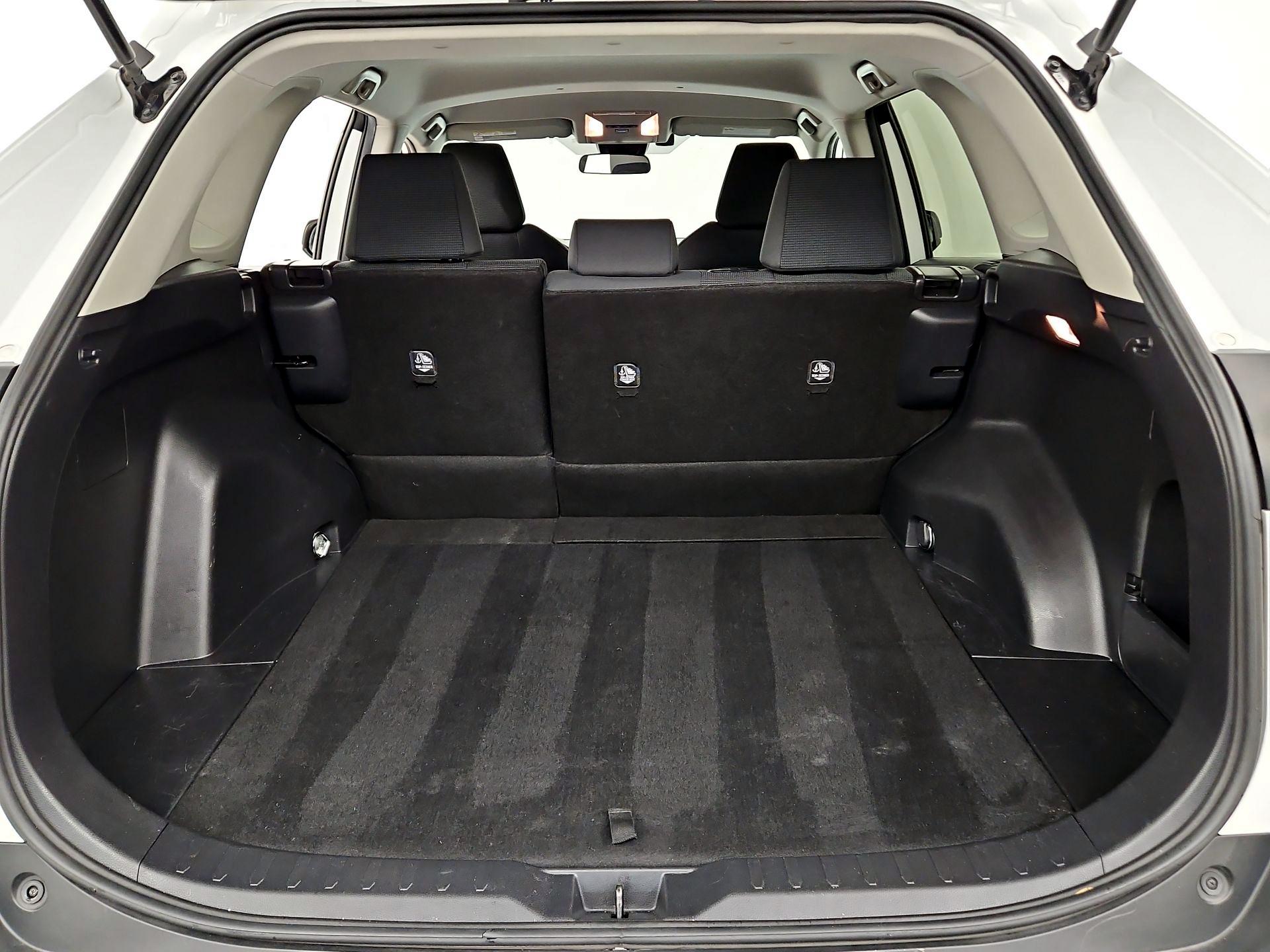 Thumbnail: 2019 Toyota RAV4 - 20