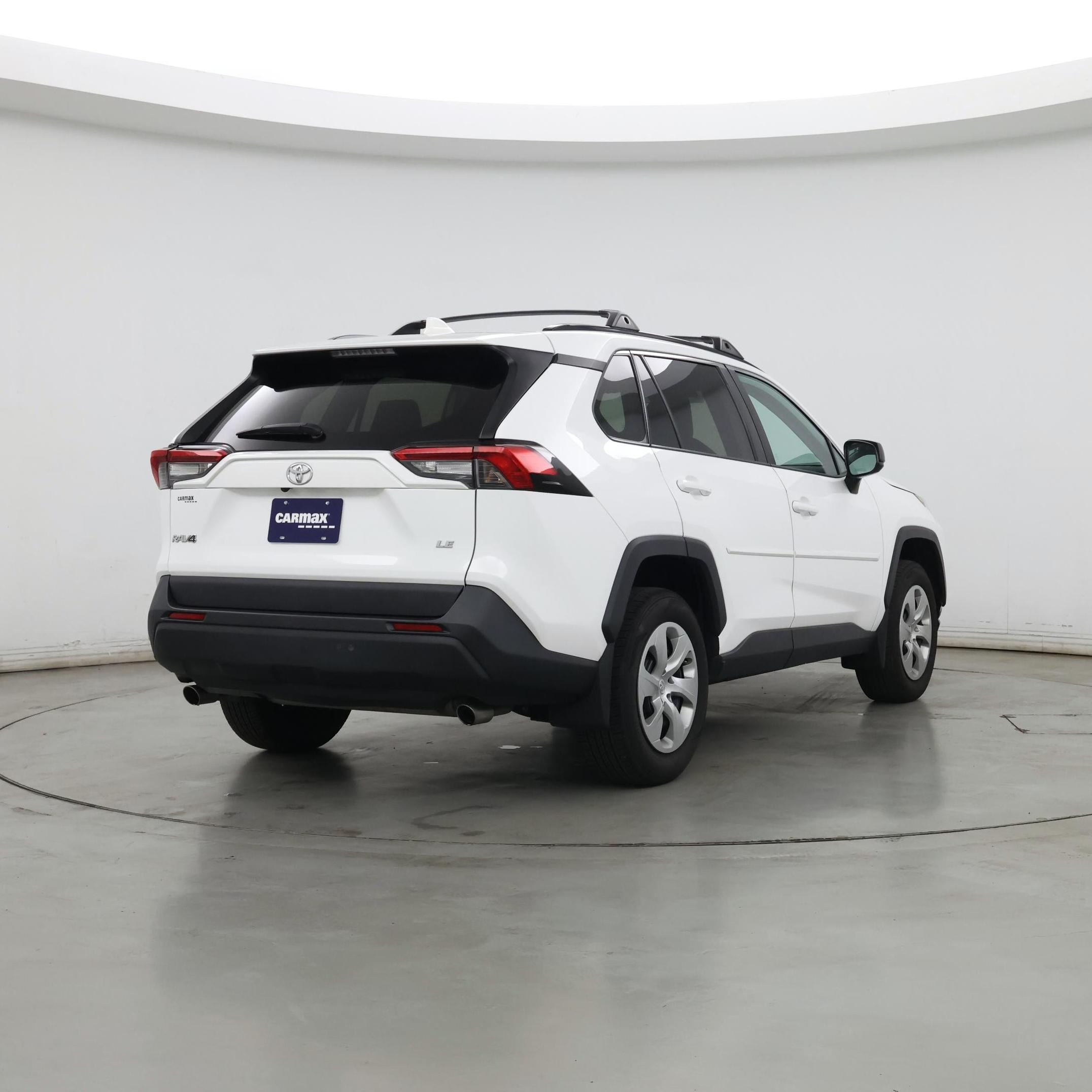 Thumbnail: 2019 Toyota RAV4 - 8