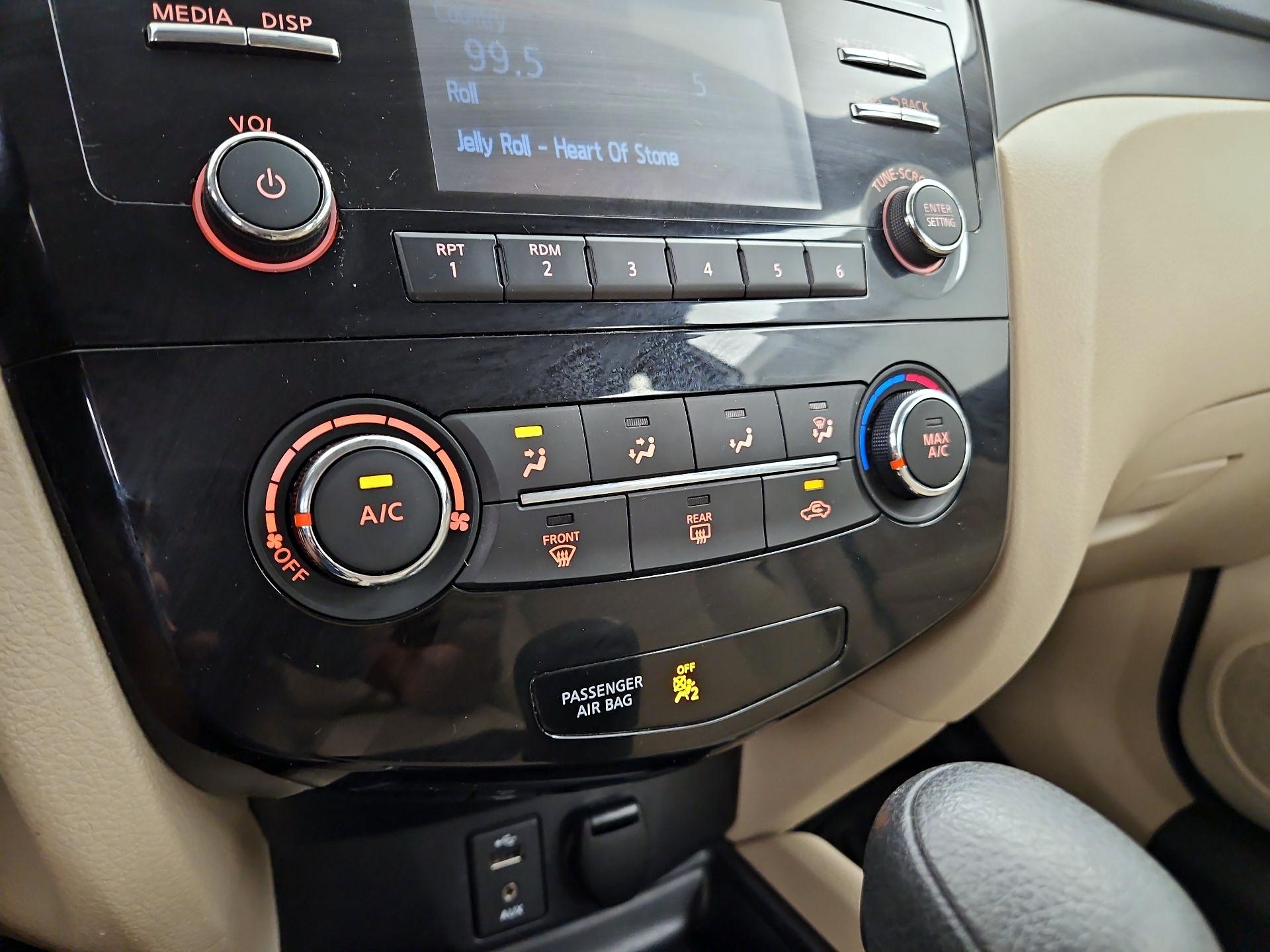 Thumbnail: 2016 Nissan Rogue - 16