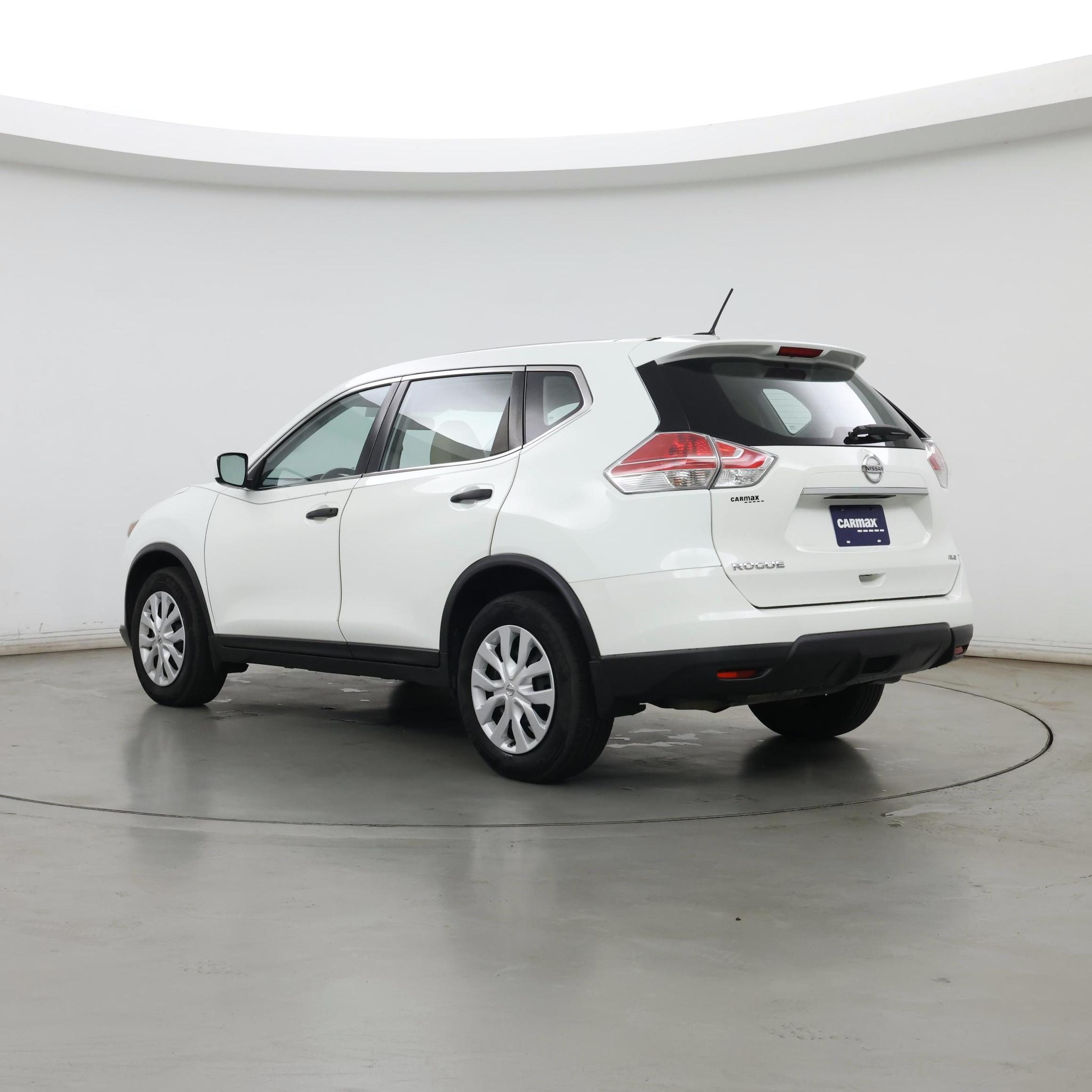 Thumbnail: 2016 Nissan Rogue - 2