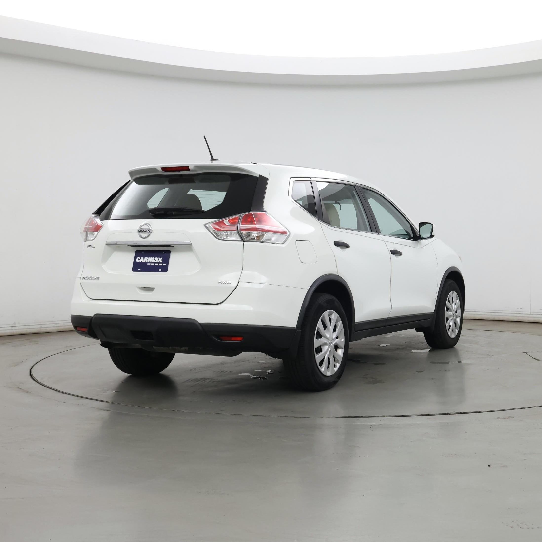 Thumbnail: 2016 Nissan Rogue - 8