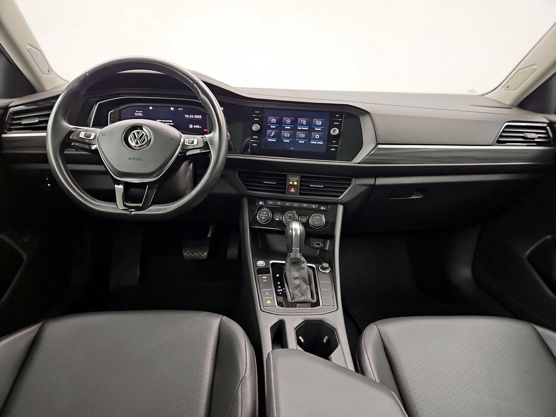 Thumbnail: 2019 Volkswagen Jetta - 9