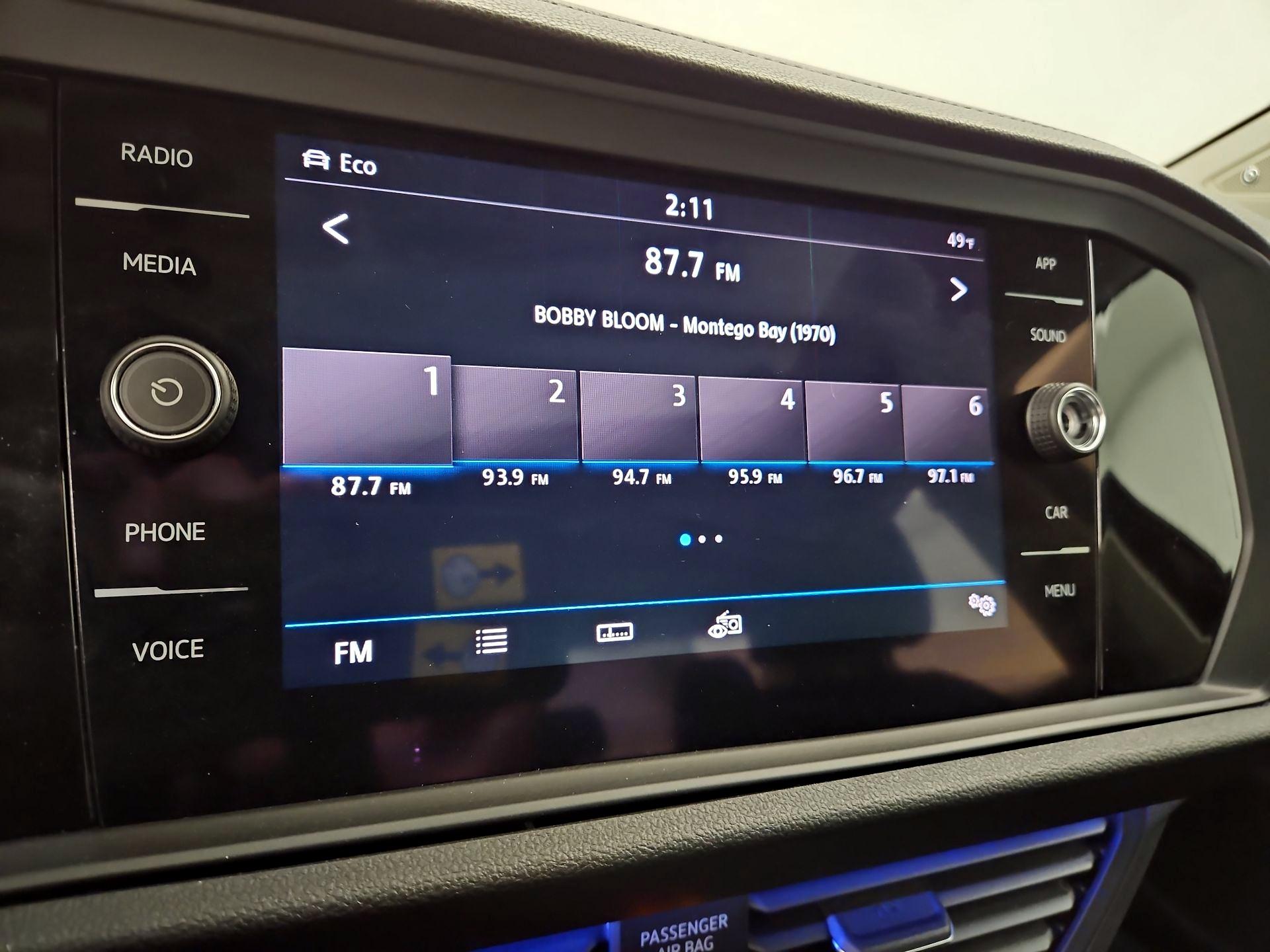 Thumbnail: 2019 Volkswagen Jetta - 15