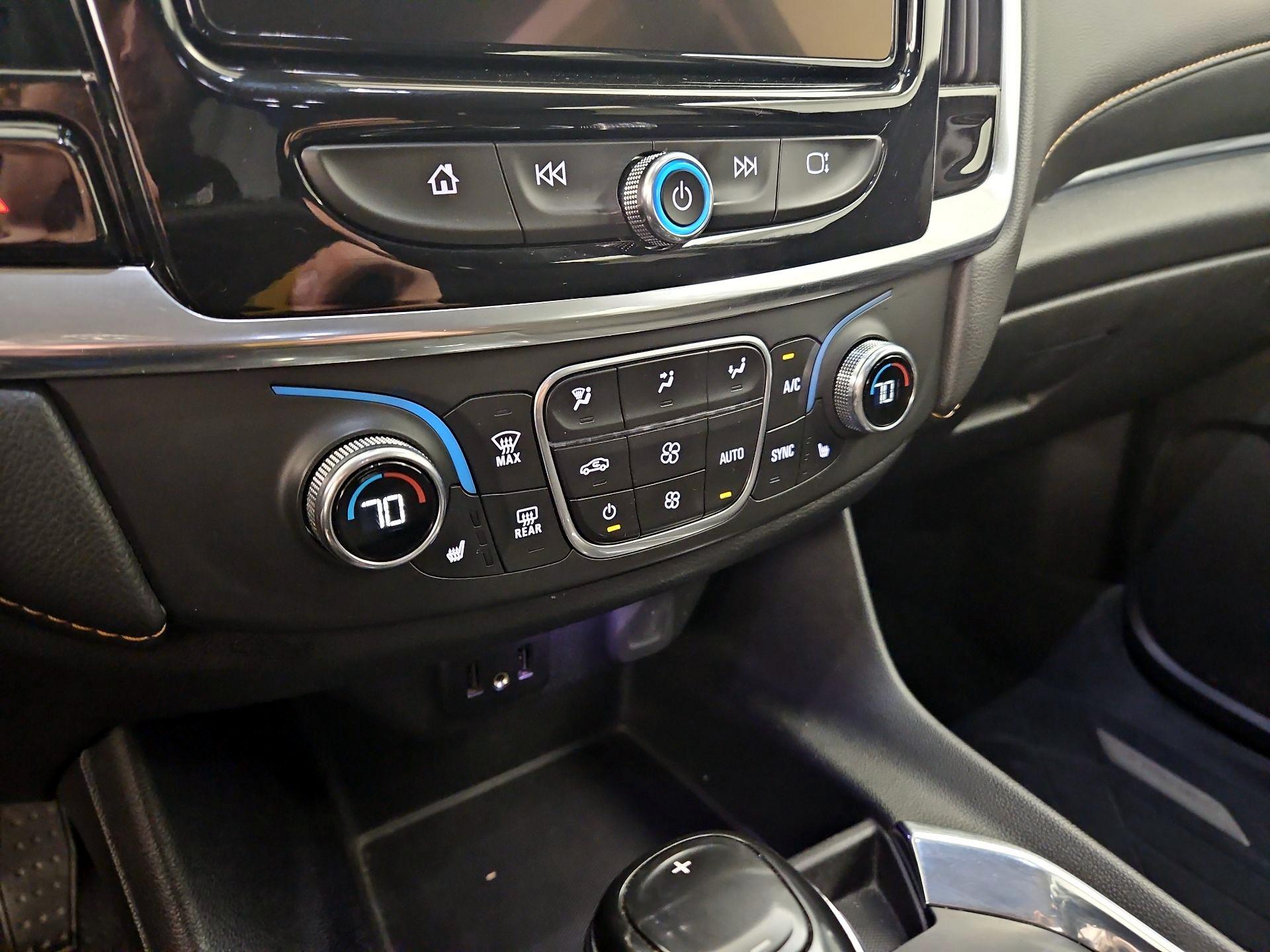 Thumbnail: 2020 Chevrolet Traverse - 16