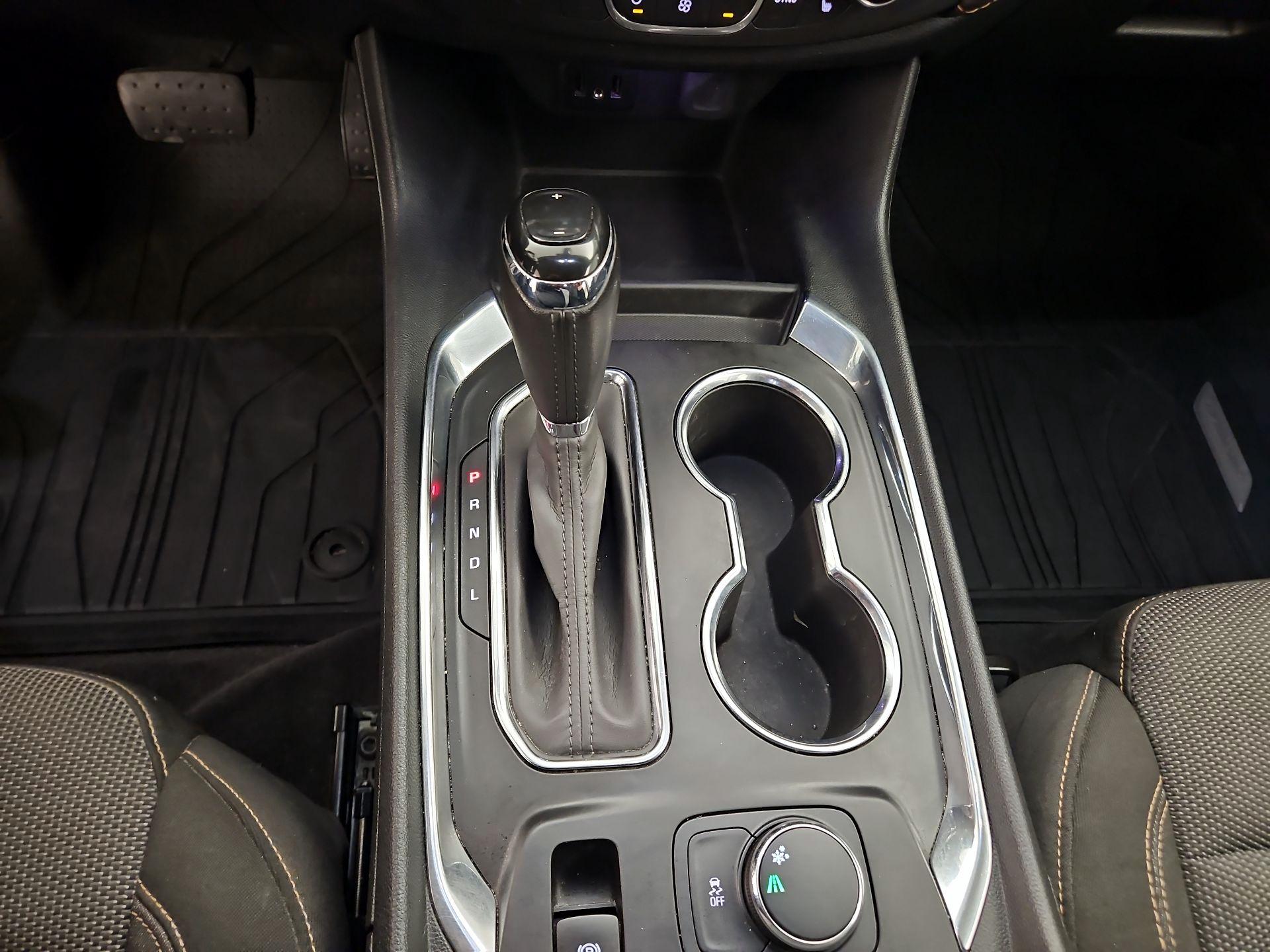 Thumbnail: 2020 Chevrolet Traverse - 17