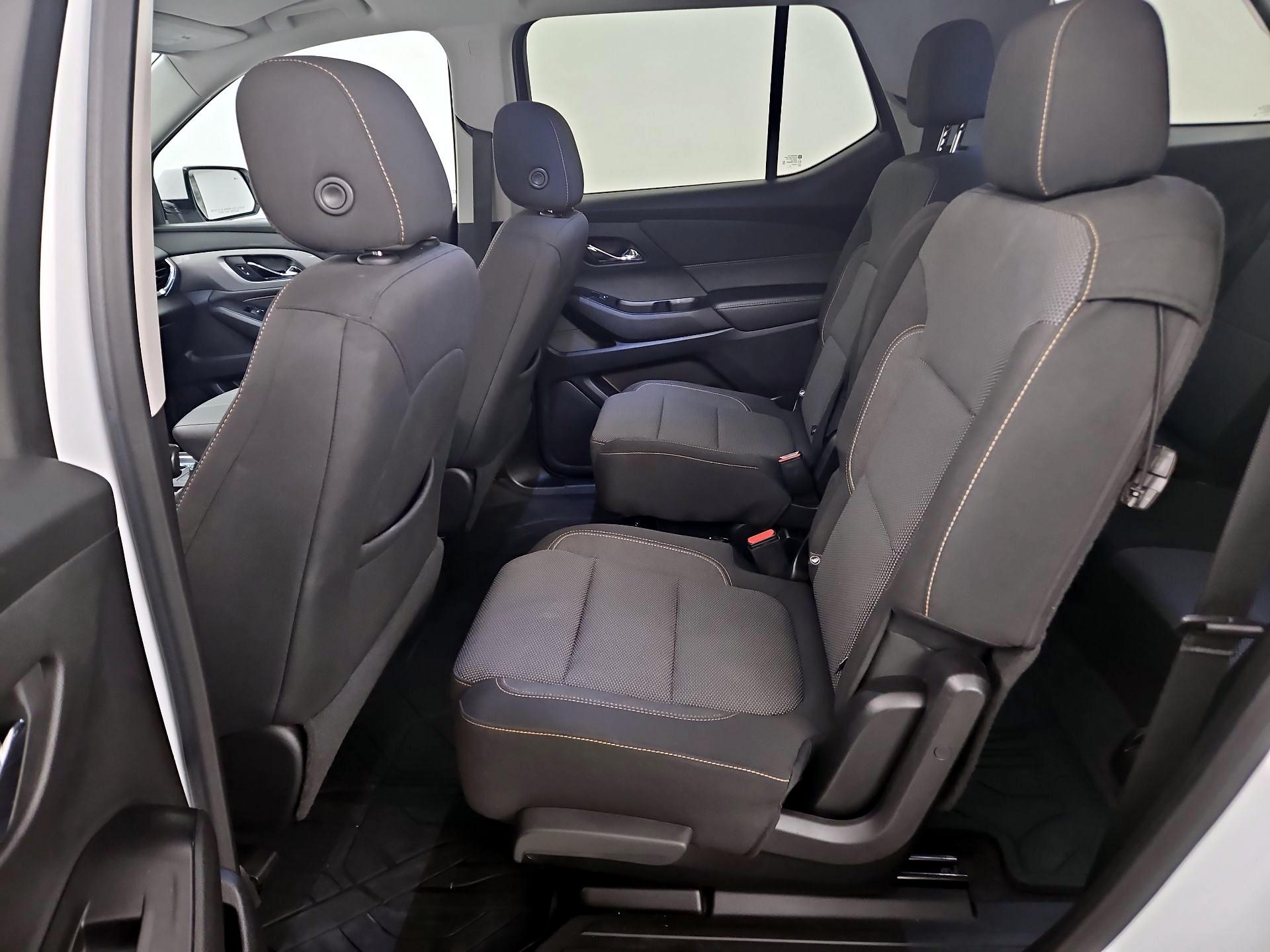 Thumbnail: 2020 Chevrolet Traverse - 19