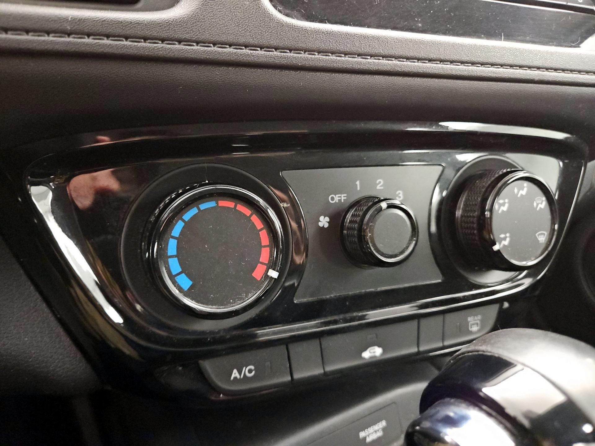 Thumbnail: 2019 Honda HR-V - 16