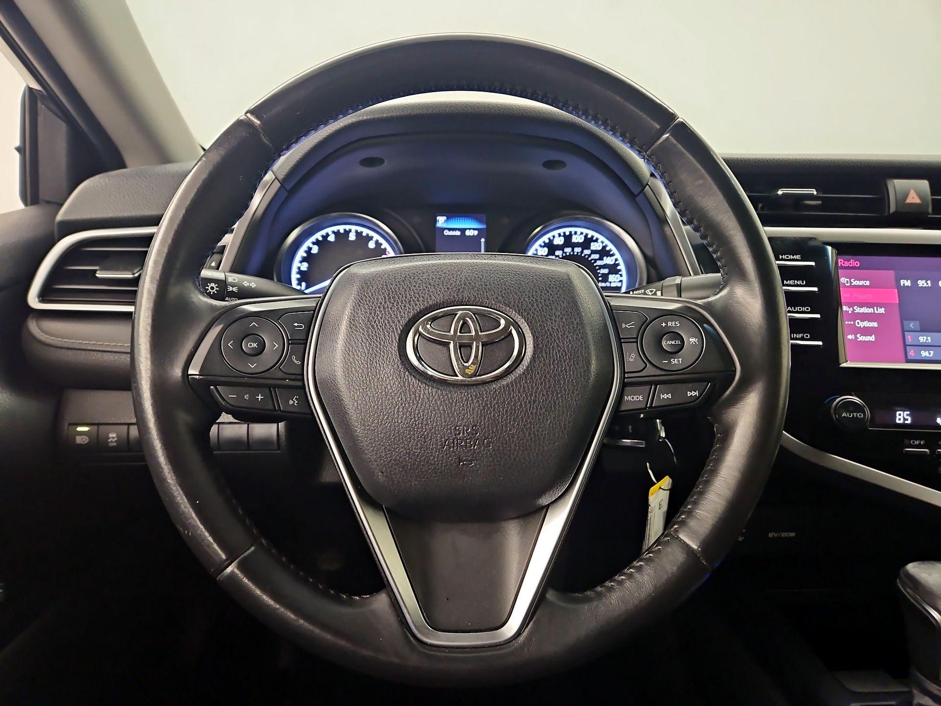 Thumbnail: 2018 Toyota Camry - 10